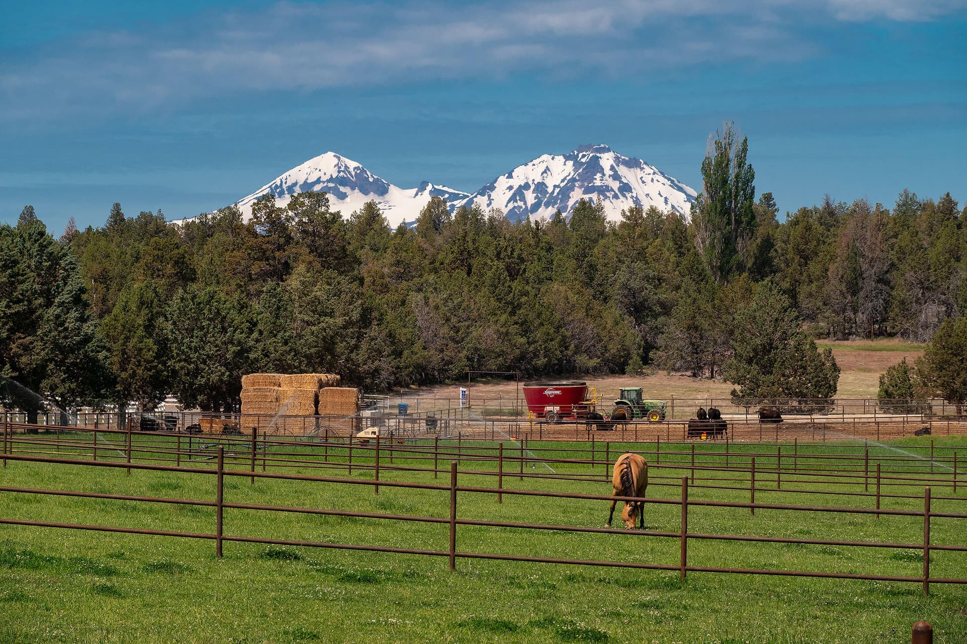 Horse paddox with mountains oregon Hors. Photo 3 of 69, 66505 Gerking Market Road, Bend, OR 97703