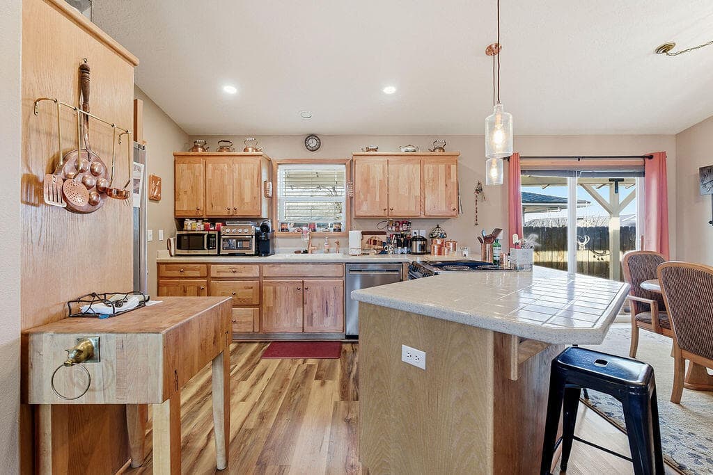 8T3A2301. Photo 5 of 19, 1263 NE Powell Lane, Prineville, OR 97754