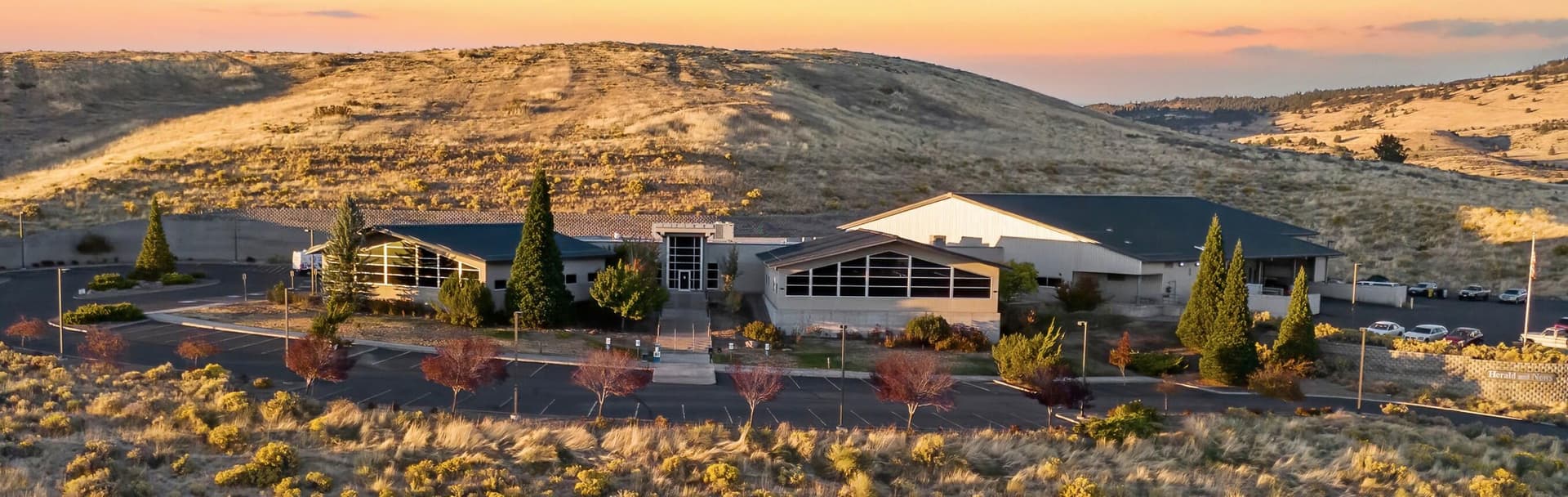 Front. Photo 2 of 34, 2701 Foothills Boulevard, Klamath Falls, OR 97603