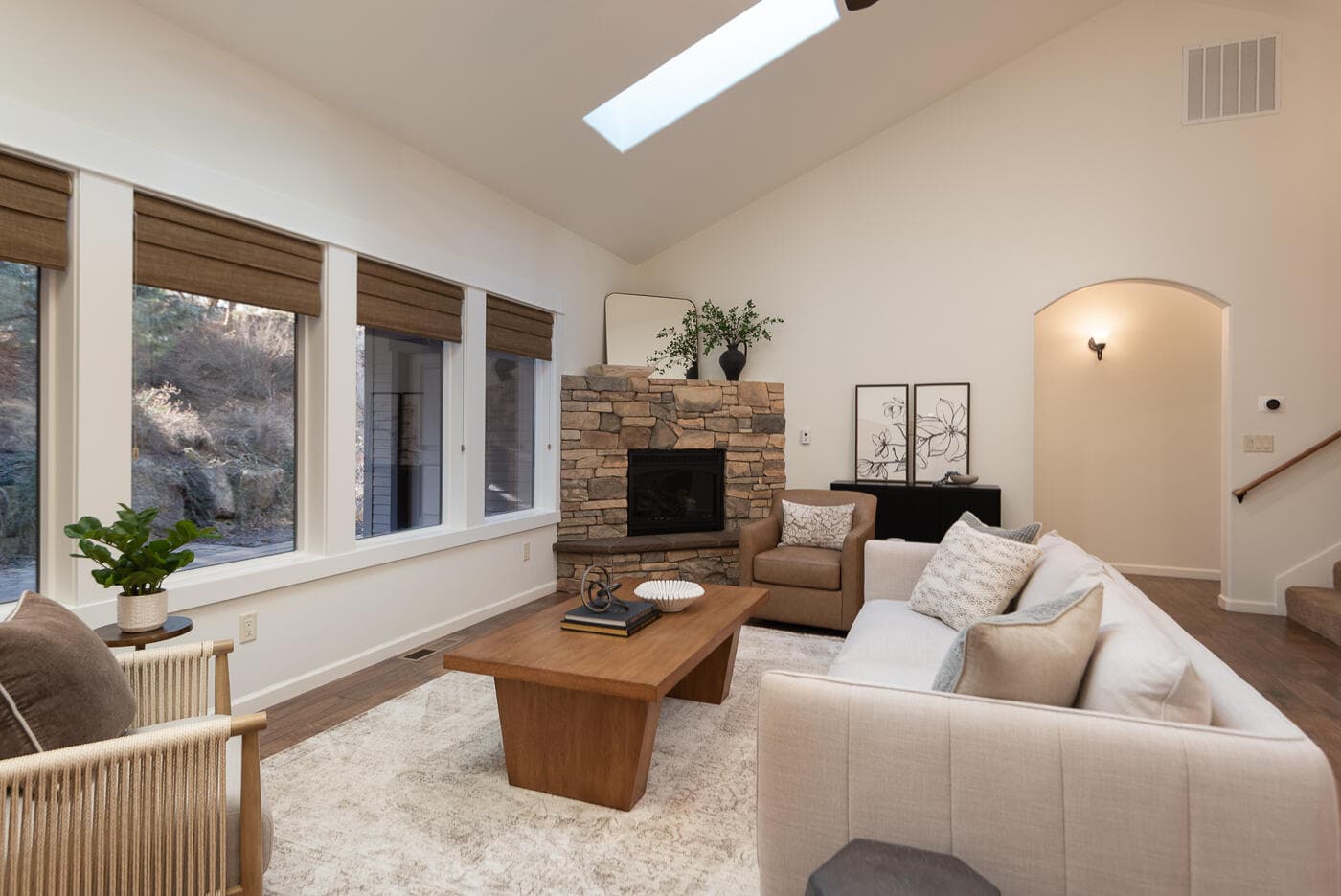 5. Photo 5 of 53, 19085 NW Mt Hood Place, Bend, OR 97703