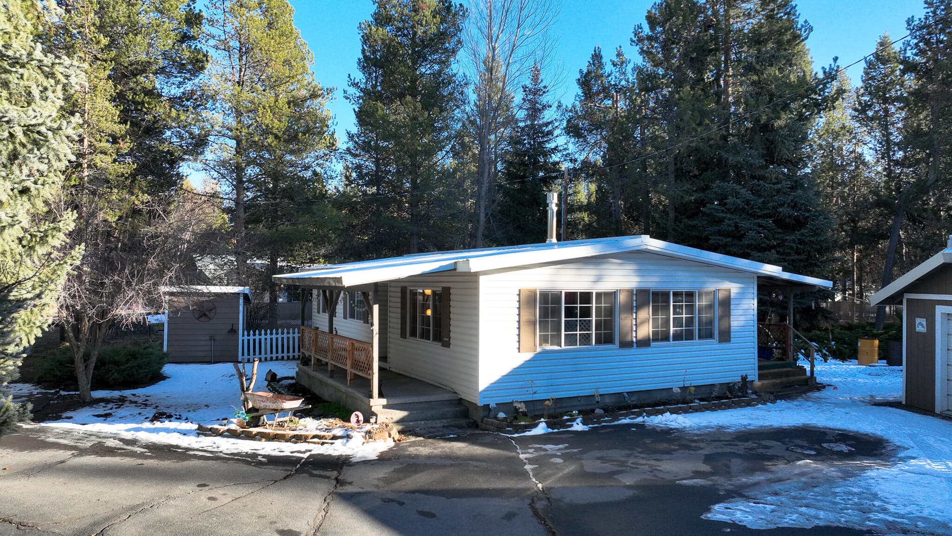 DJI_0294. Photo 3 of 29, 16177 Aqua Road, La Pine, OR 97739