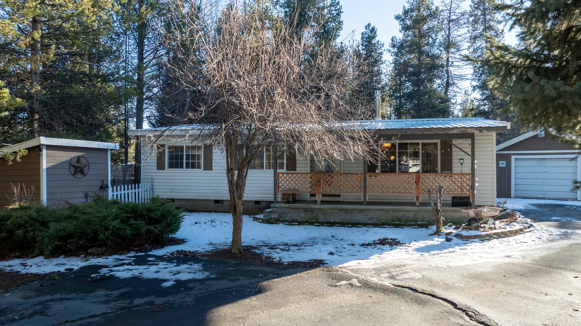 DJI_0313-HDR. Photo 2 of 29, 16177 Aqua Road, La Pine, OR 97739