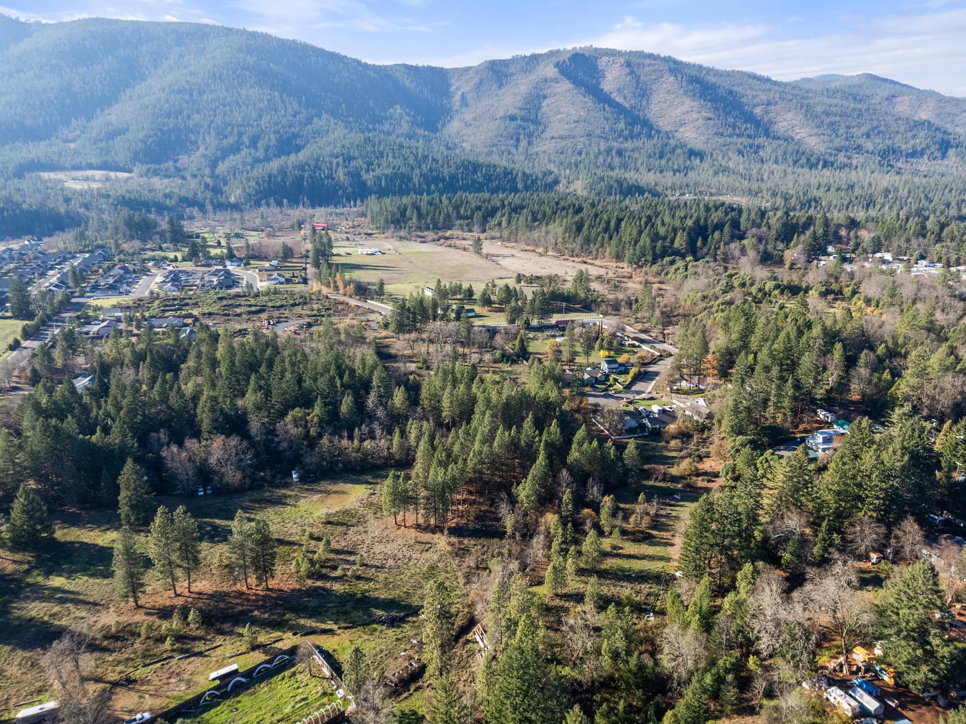 3_ 681 daisy hill rd, cave junction, or. Photo 5 of 22, 681 Daisy Hill Road, Cave Junction, OR 97523
