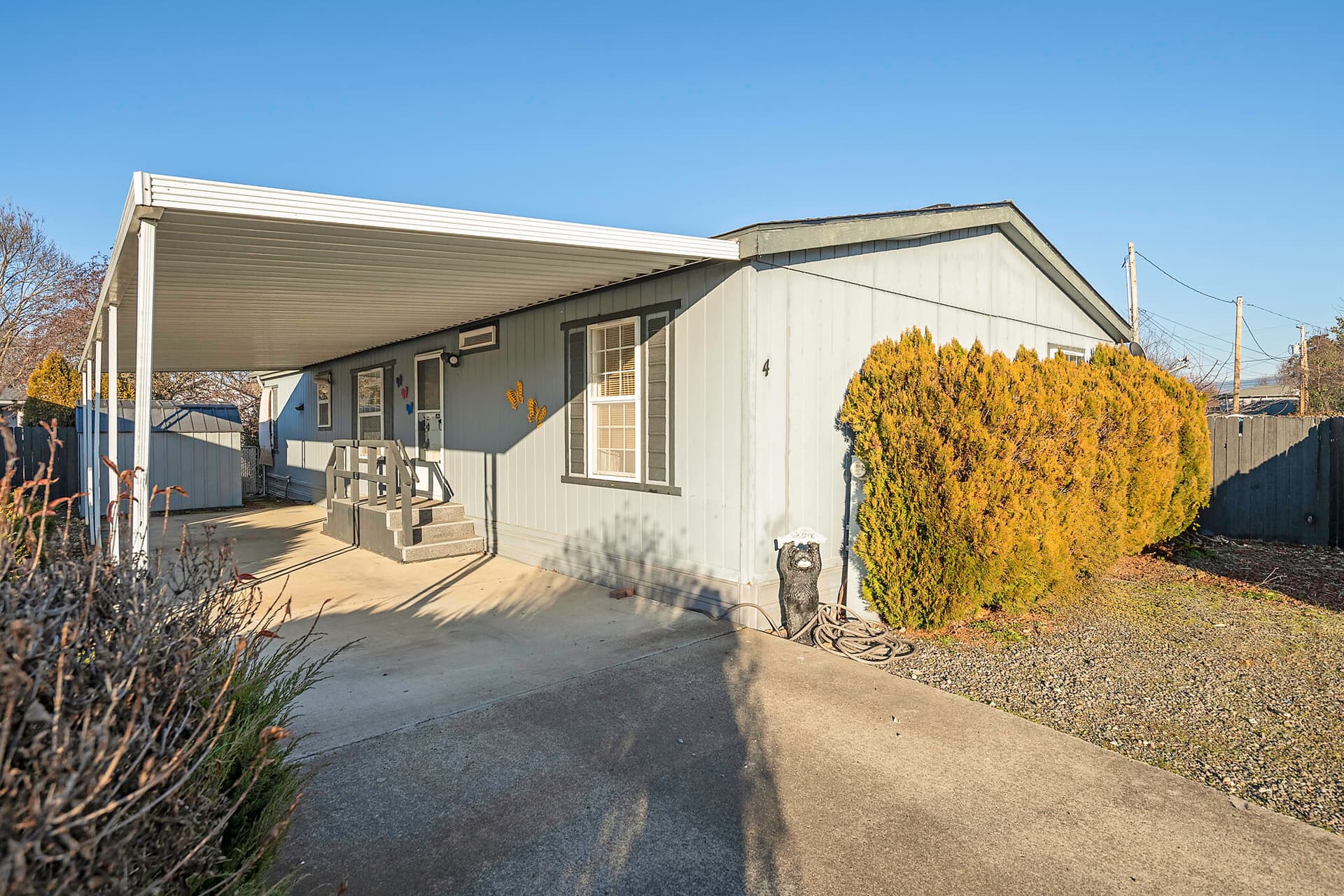 1570 S Peach St SPC 4. Photo 1 of 20, 1570 S Peach Street Unit SPC 4, Medford, OR 97501