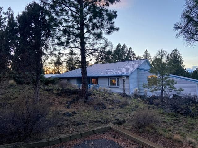 IMG_4060. Photo 3 of 38, 19850 Rocking Horse Road, Bend, OR 97702