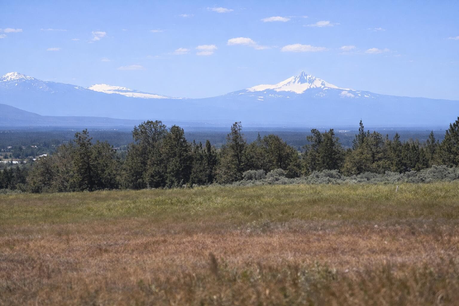 03. Photo 3 of 11, 2 Wiley Road, Powell Butte, OR 97753