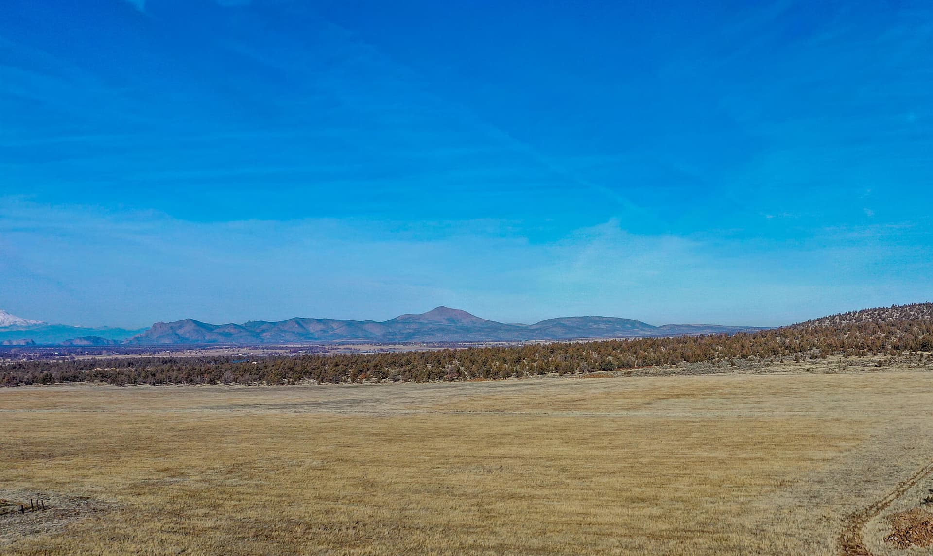 04. Photo 4 of 11, 2 Wiley Road, Powell Butte, OR 97753
