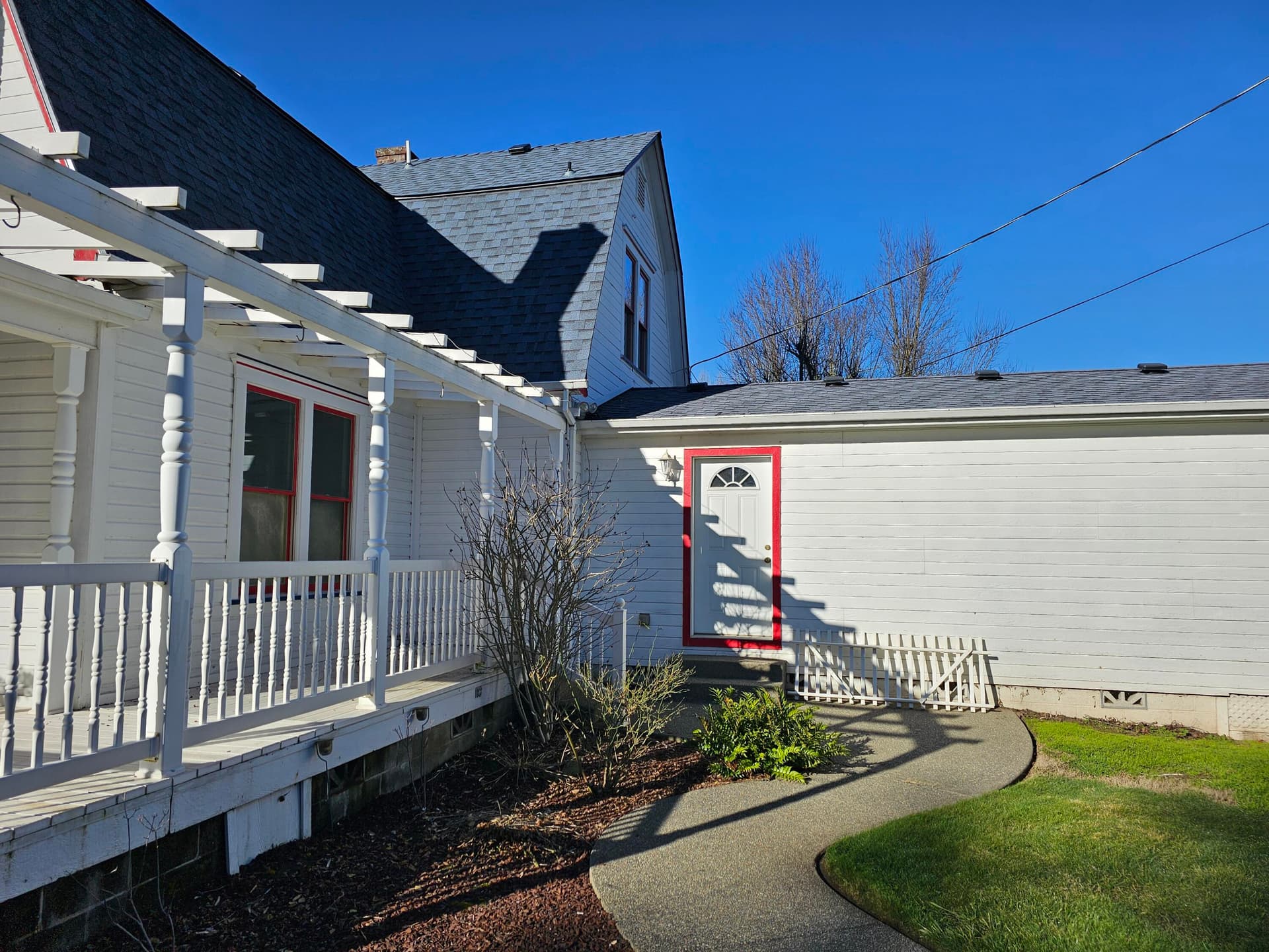 Bonus room outside. Photo 5 of 43, 2308 Lower River Road, Grants Pass, OR 97526