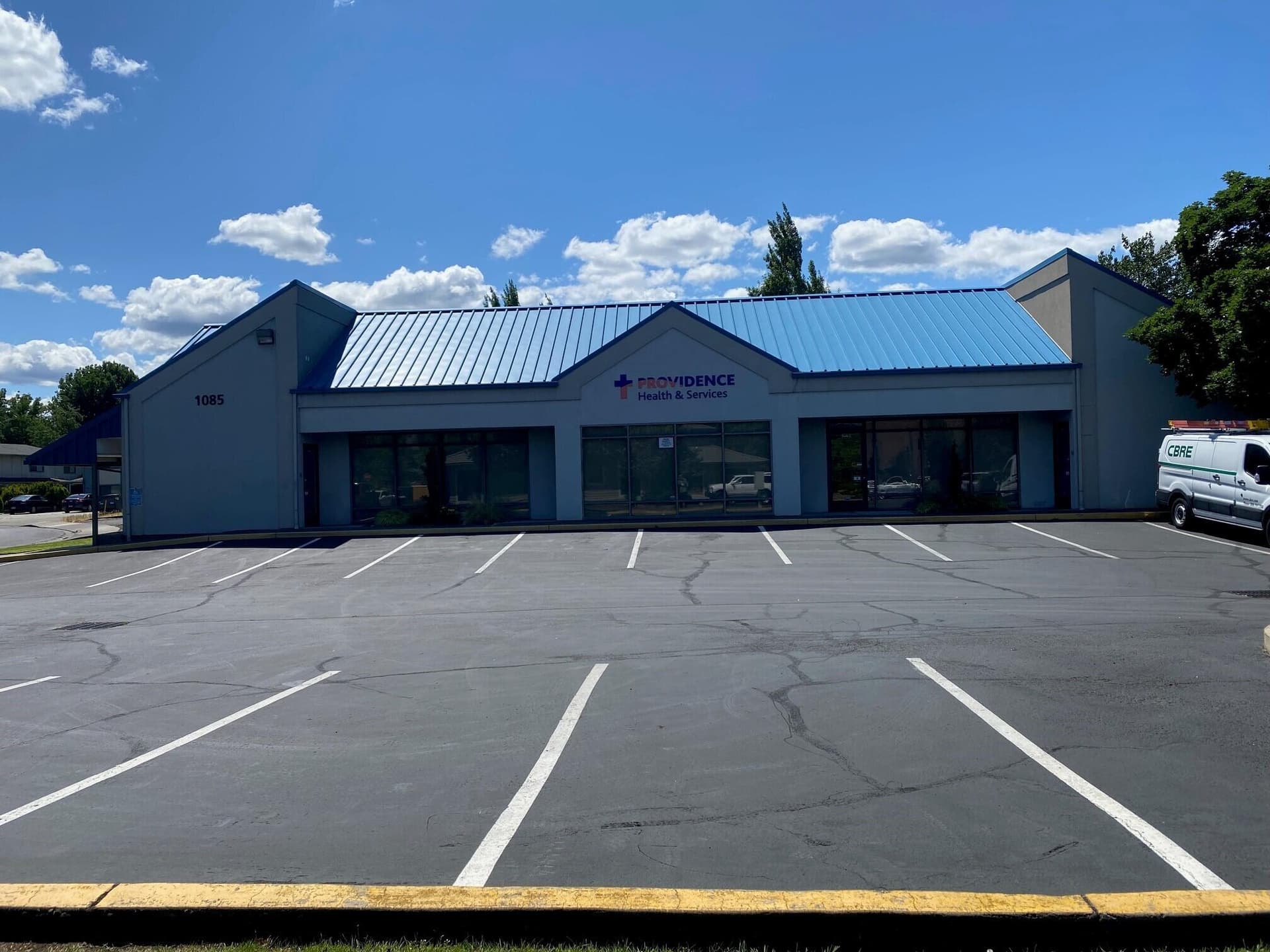 2. Photo 2 of 14, 1085 Royal Court, Medford, OR 97504