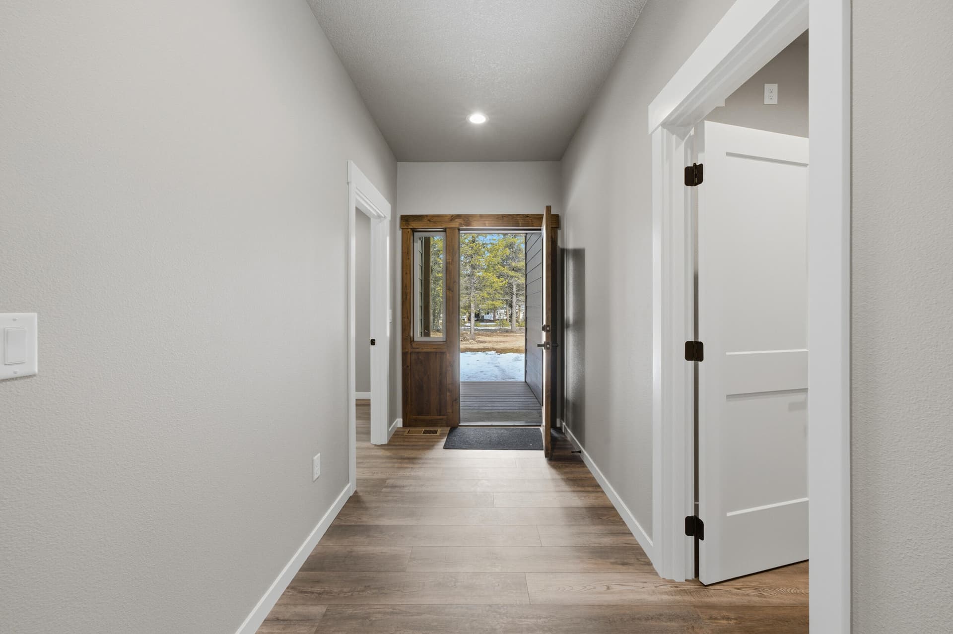 16083 dyke rd-5. Photo 4 of 52, 16083 Dyke Road Unit 9, La Pine, OR 97739