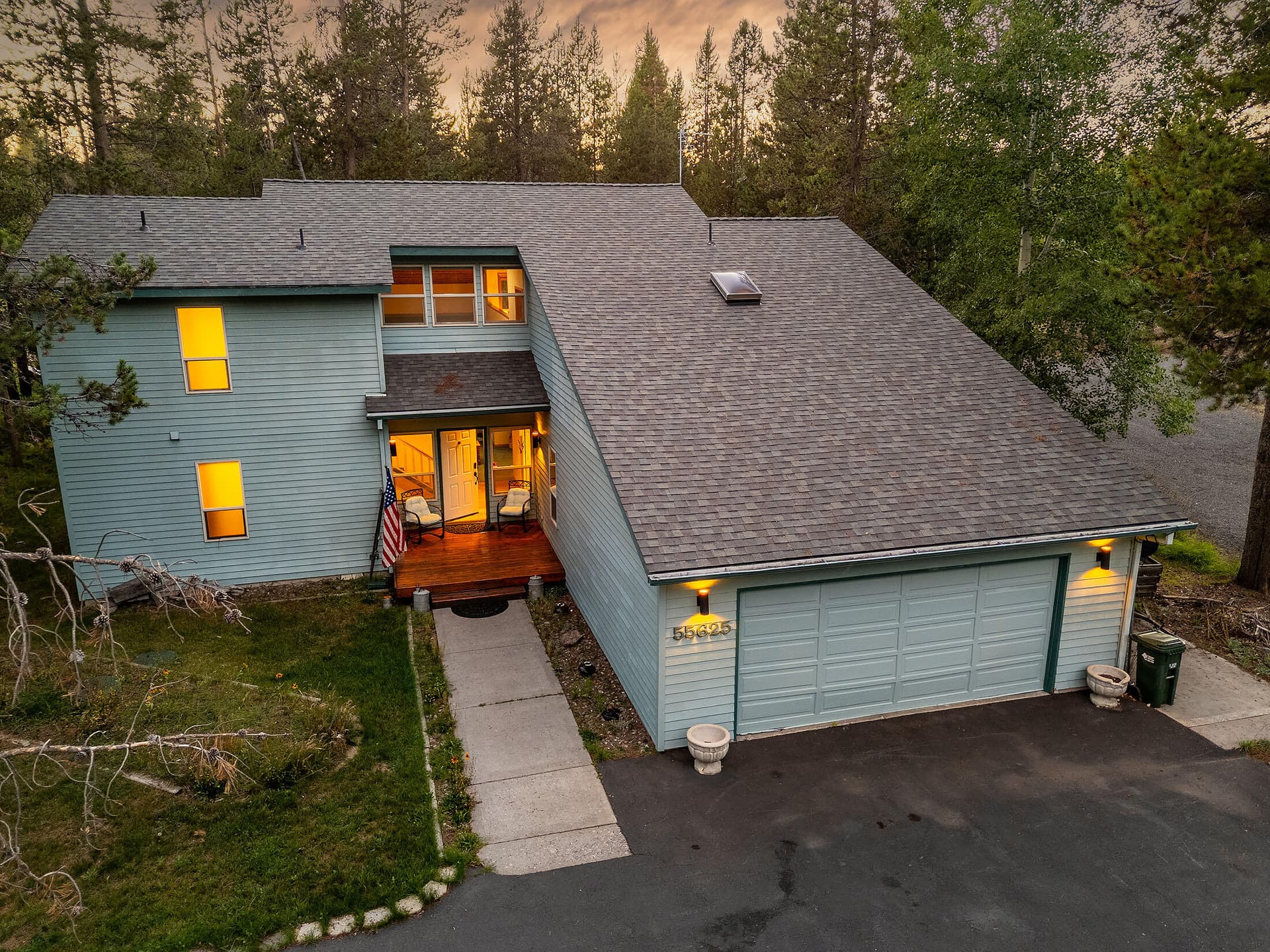 Front of Homw. Photo 2 of 32, 55625 Big River Drive, Bend, OR 97707