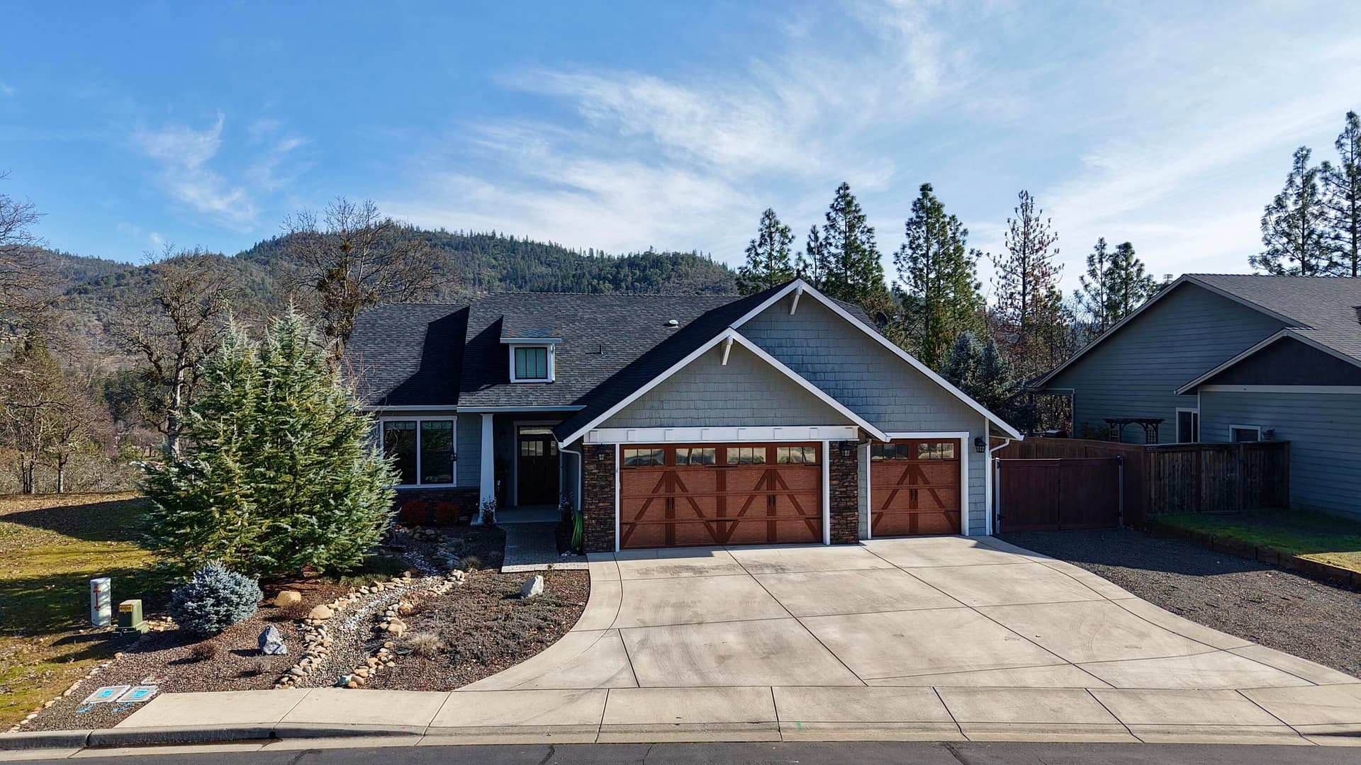 Gorgeous Location. Photo 2 of 53, 209 White Oak Way, Shady Cove, OR 97539