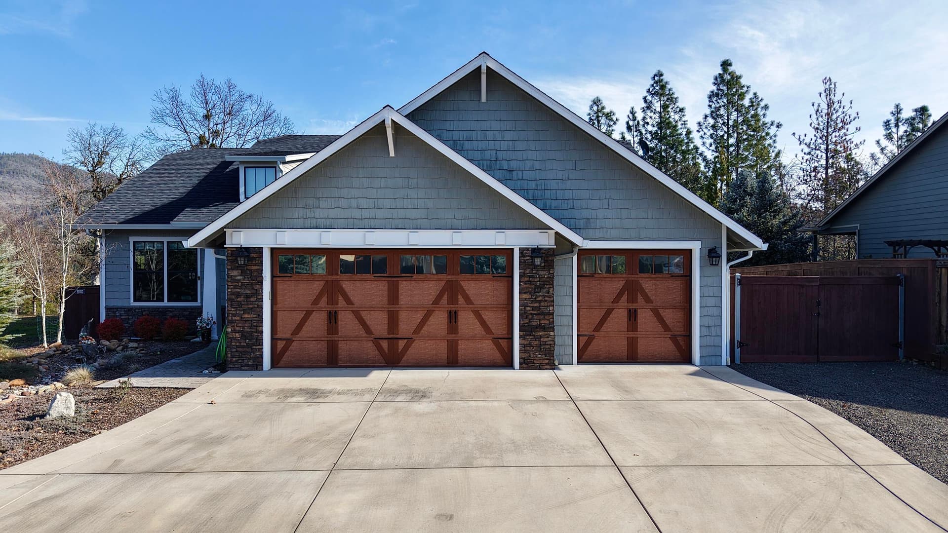 209 White Oak Way. Photo 1 of 53, 209 White Oak Way, Shady Cove, OR 97539