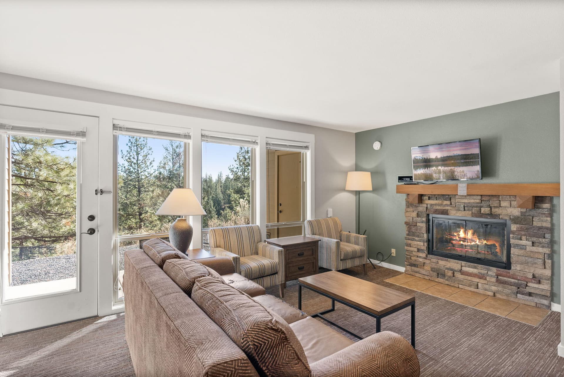 4-web-or-mls-Riley Visuals -4. Photo 5 of 45, 18575 SW Century Drive Unit 1113, Bend, OR 97702