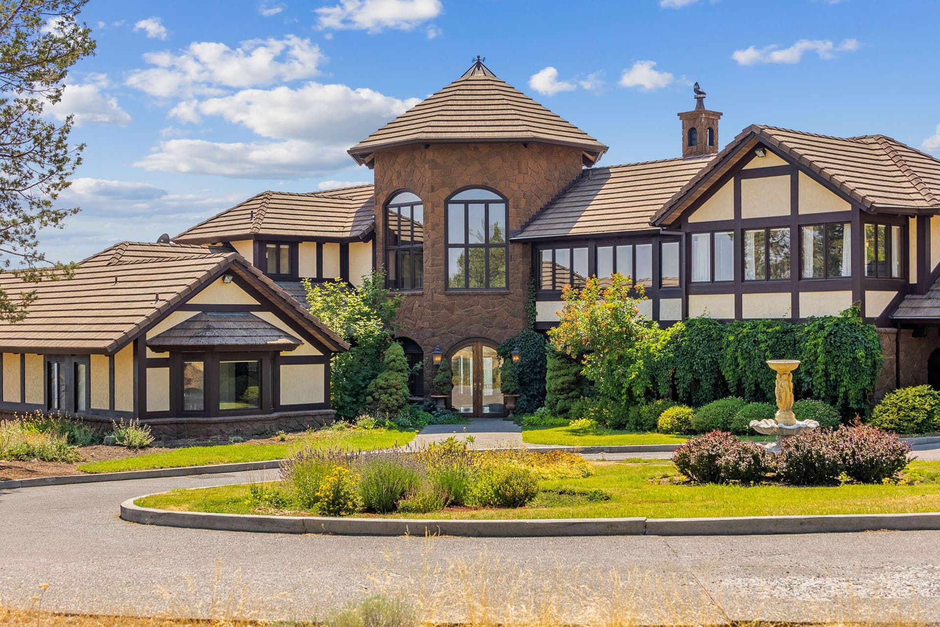 17945 Mountain View. Photo 1 of 29, 17945 Mountain View Road, Sisters, OR 97759