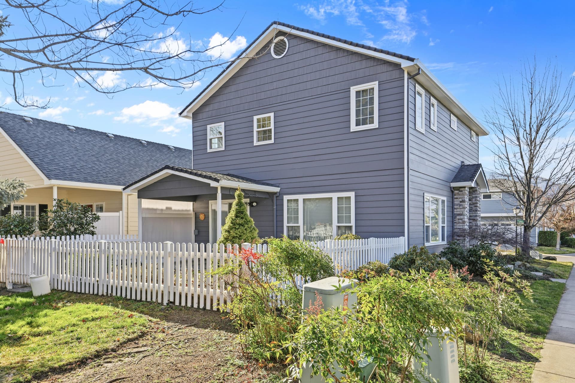 EP1A7062. Photo 4 of 38, 369 Meadow Drive, Ashland, OR 97520