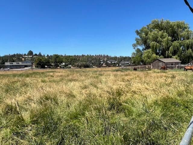 20250630214308699364000000-o. Photo 4 of 12, 585 SW Fairgrounds Road, Madras, OR 97741