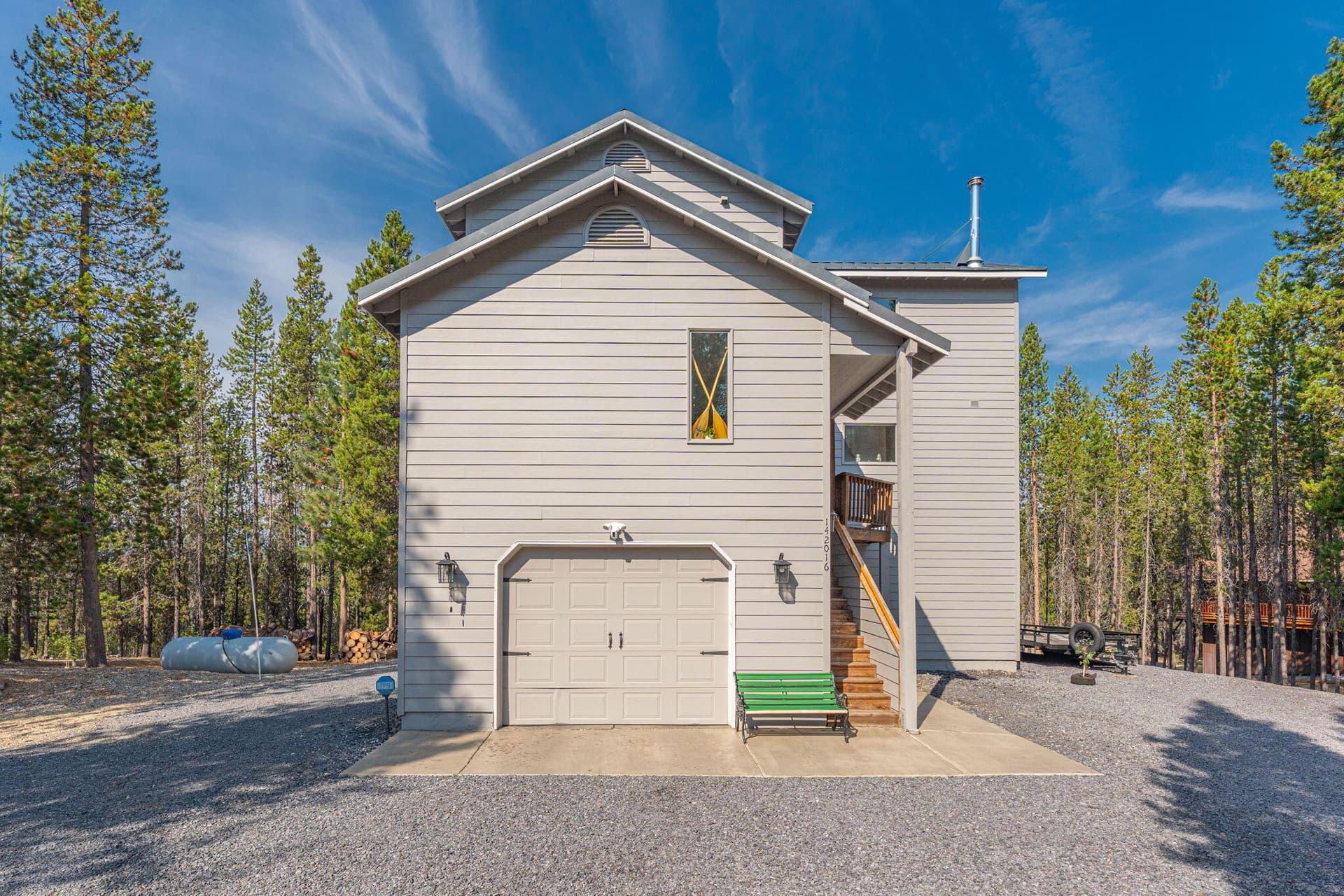 5-web-or-mls-Riley_Visuals-2. Photo 1 of 37, 142016 Blue Sky Way, Crescent Lake, OR 97733