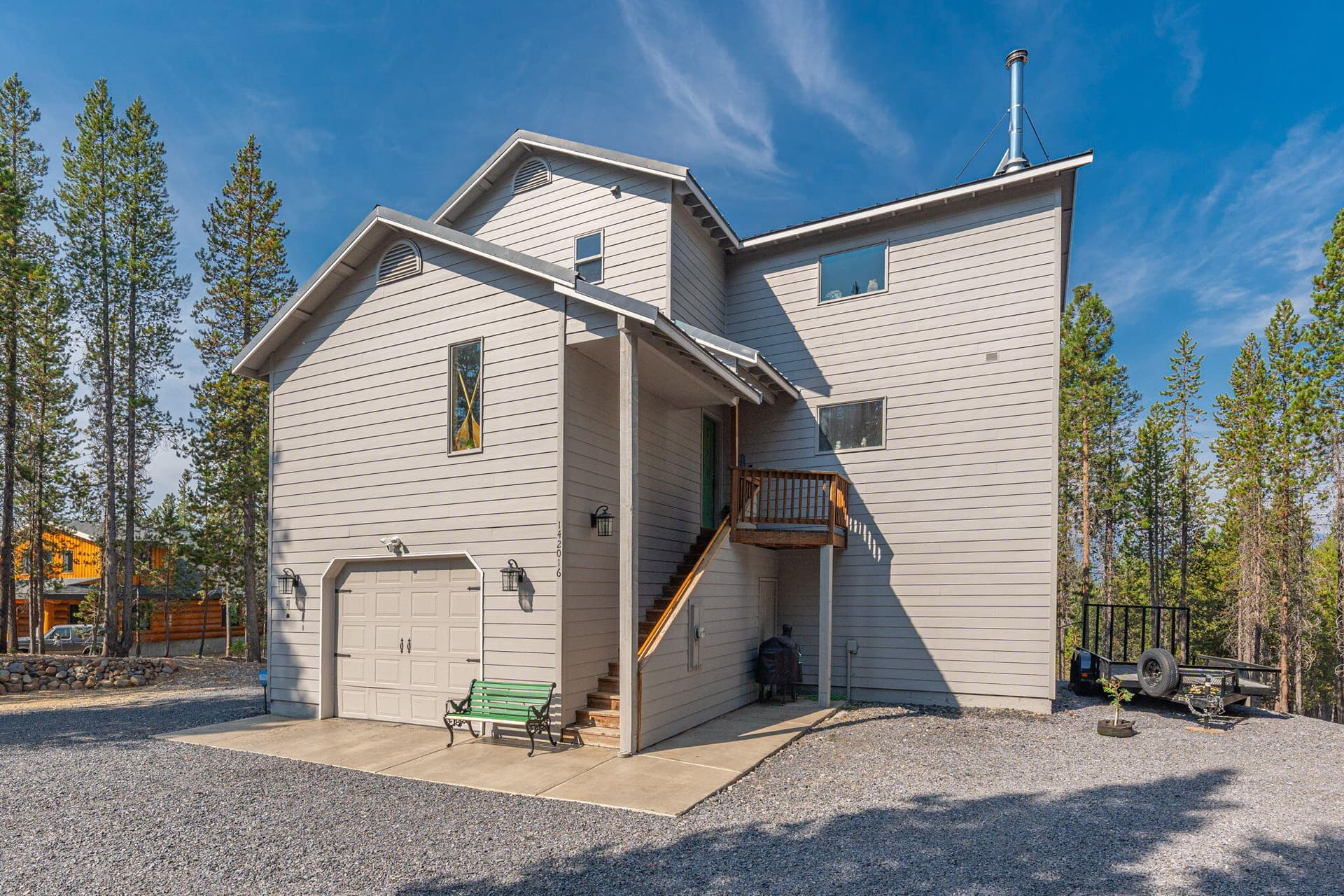 7-web-or-mls-Riley_Visuals-3. Photo 2 of 37, 142016 Blue Sky Way, Crescent Lake, OR 97733