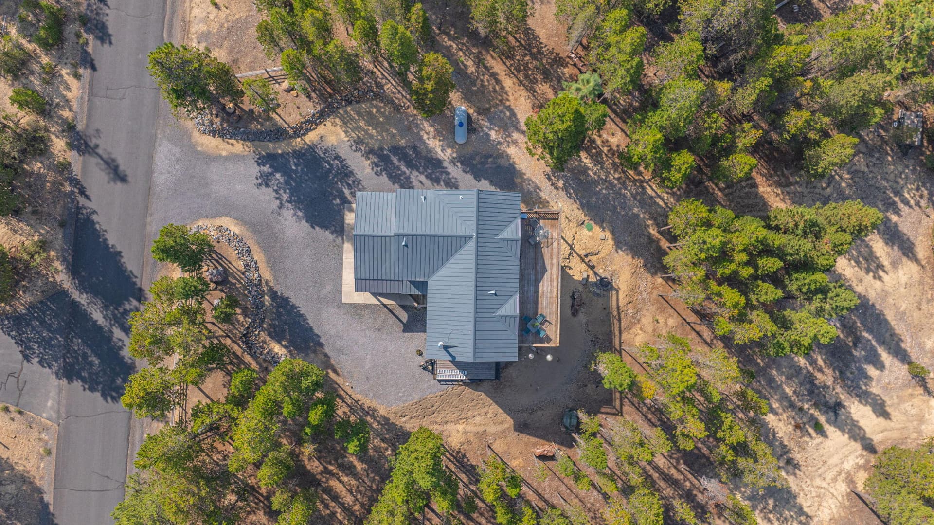 2-web-or-mls-Riley_Visuals-36. Photo 4 of 37, 142016 Blue Sky Way, Crescent Lake, OR 97733
