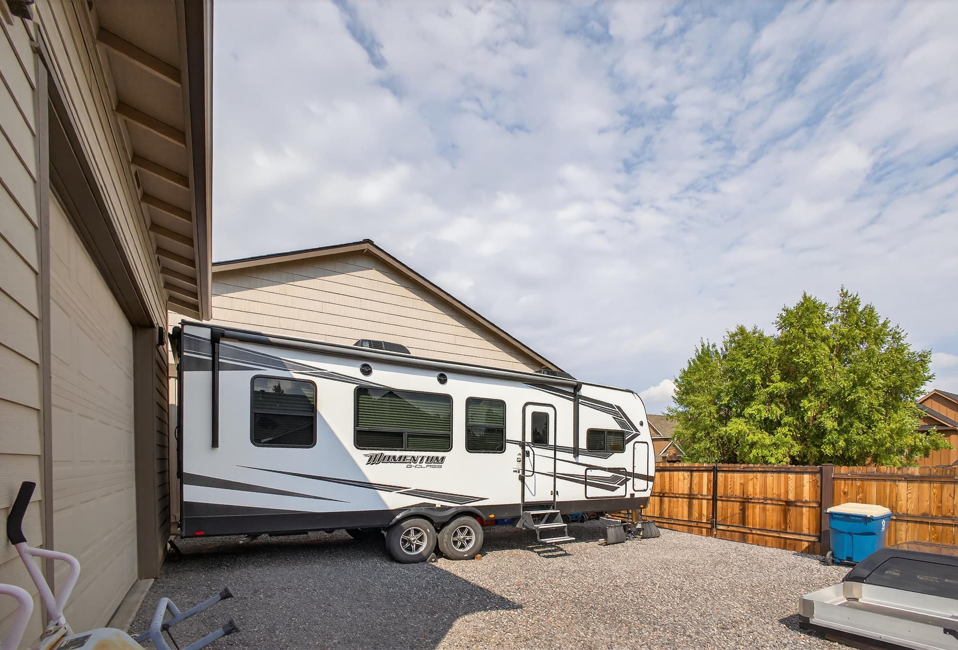 RV side yard. Photo 5 of 44, 2793 SW 33rd Street, Redmond, OR 97756