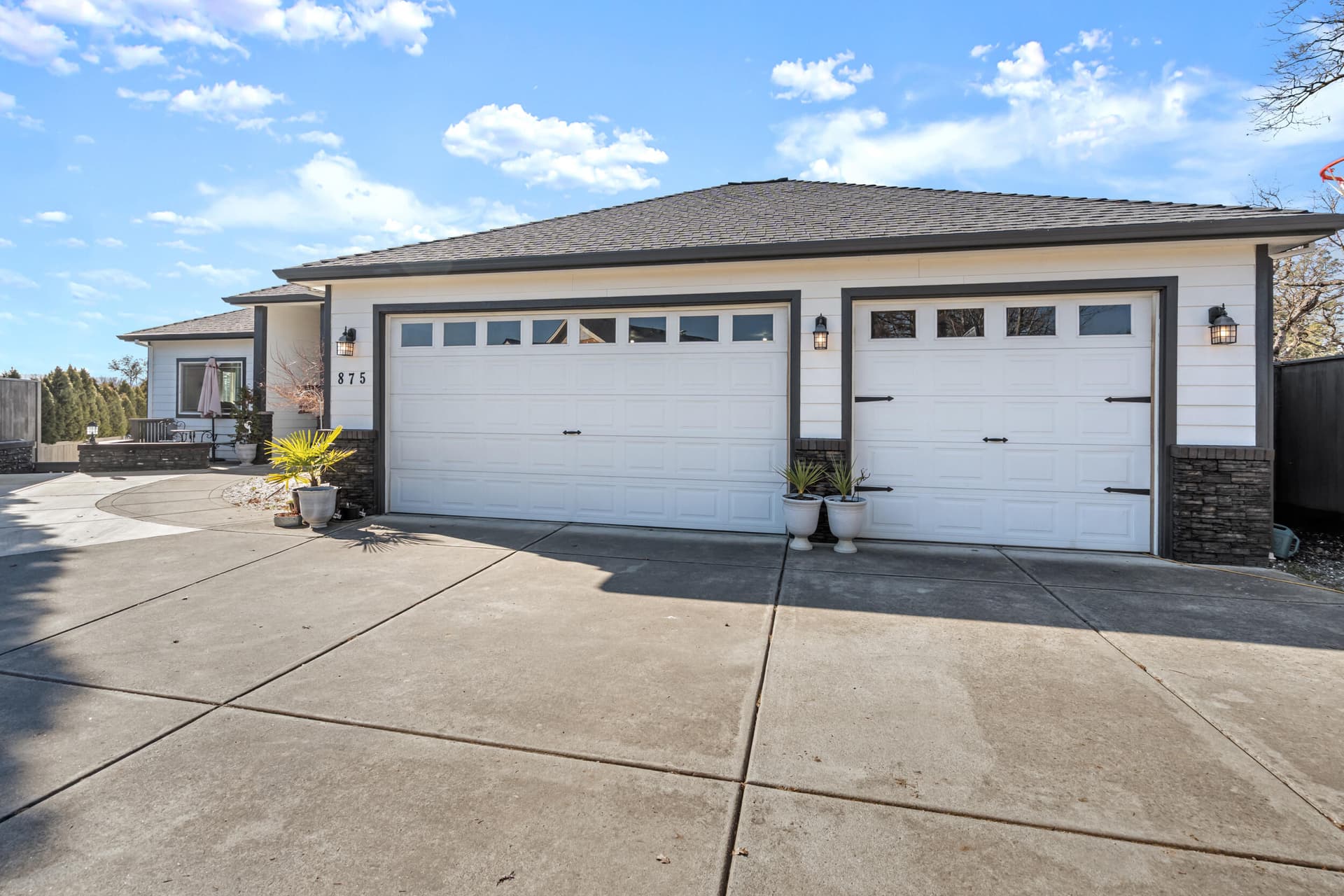 40_875 n mountain ave, central point, or. Photo 4 of 68, 875 N Mountain Avenue, Central Point, OR 97502