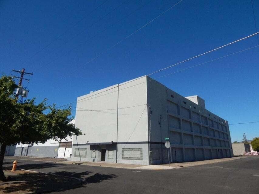 20240306225508544785000000-o. Photo 1 of 32, 327 S Fir Street, Medford, OR 97501