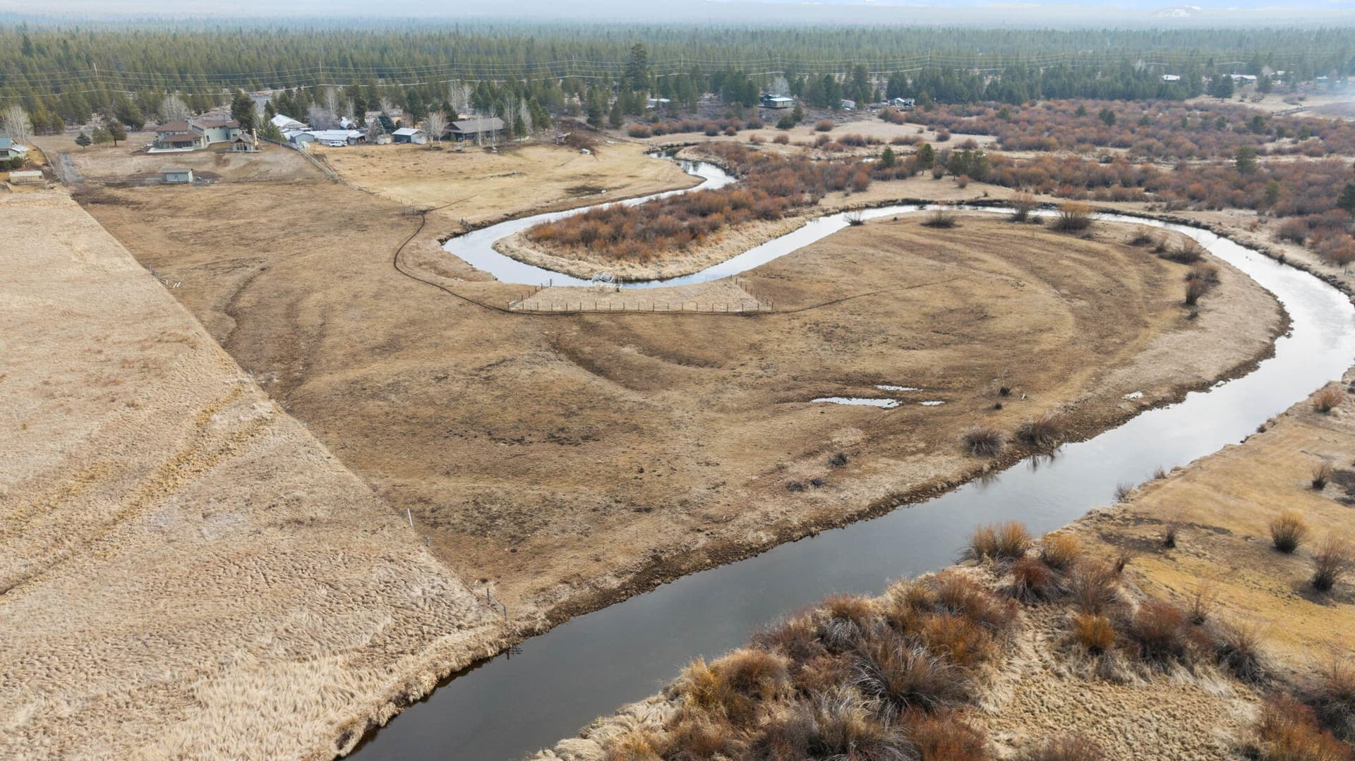 20-web-or-mls-Riley Visuals-16. Photo 2 of 64, 52975 Riverview Drive, La Pine, OR 97739