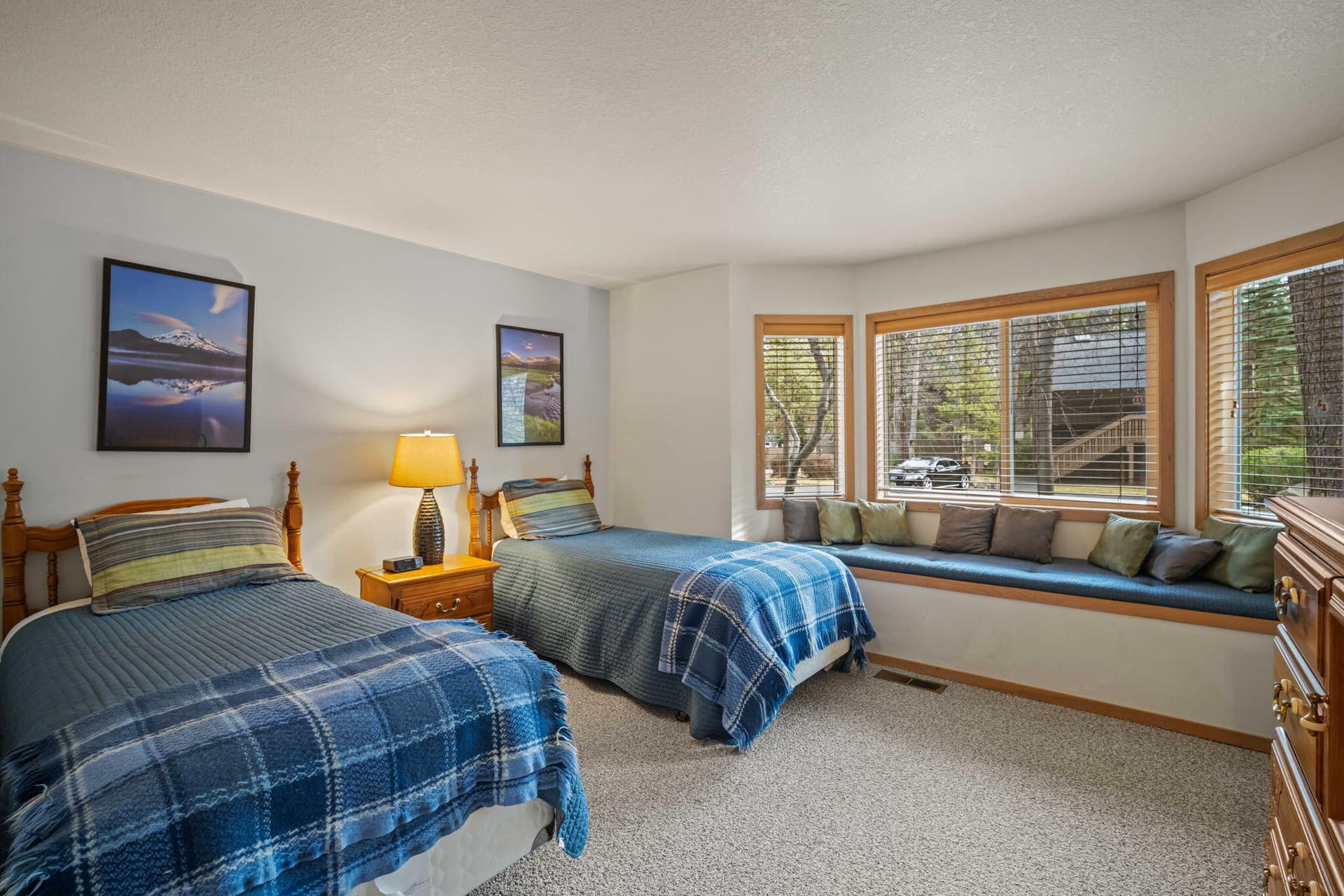 20-web-or-mls-35 Ridge Condo-20. Photo 4 of 12, 57383 Beaver Ridge Loop Unit 35D, Sunriver, OR 97707