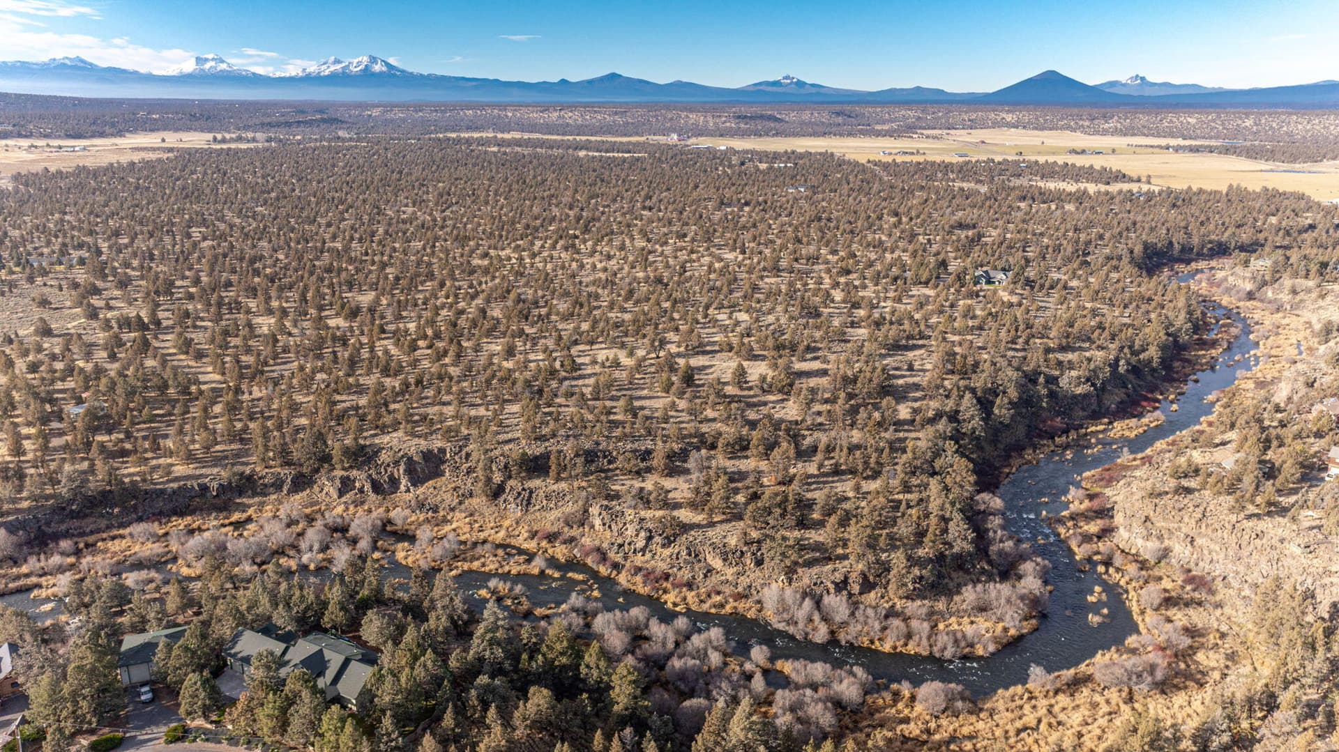 7-web-or-mls-Riley Visuals-7. Photo 1 of 46, 6633 NW Tetherow Road, Redmond, OR 97756