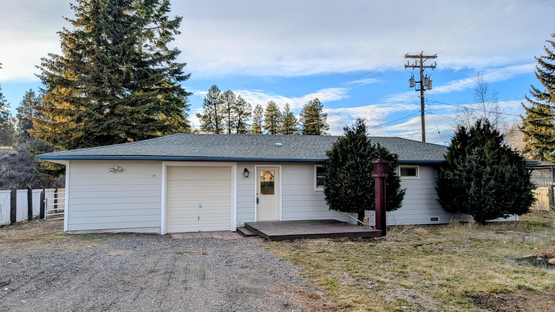 1000009588. Photo 2 of 24, 32550 Rivers Drive, Chiloquin, OR 97624