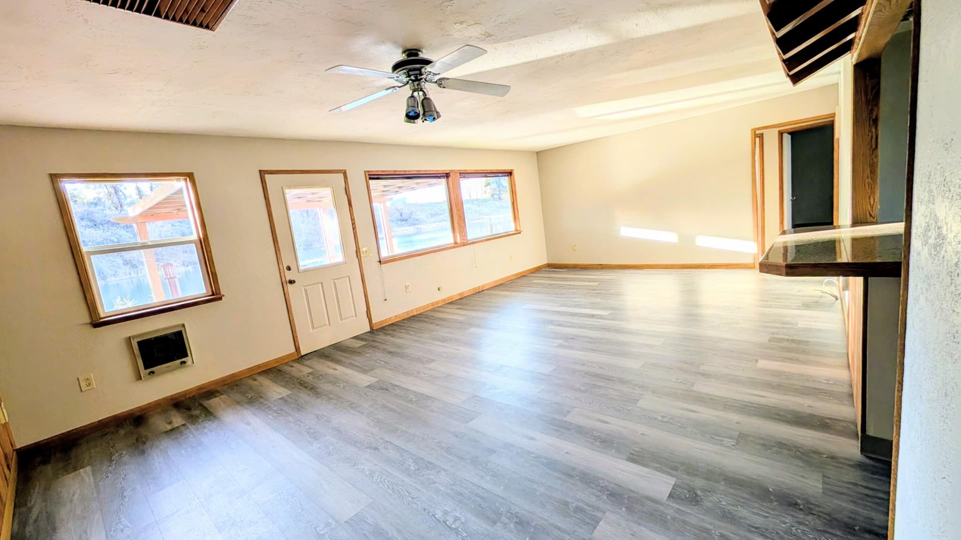 1000009586. Photo 3 of 24, 32550 Rivers Drive, Chiloquin, OR 97624