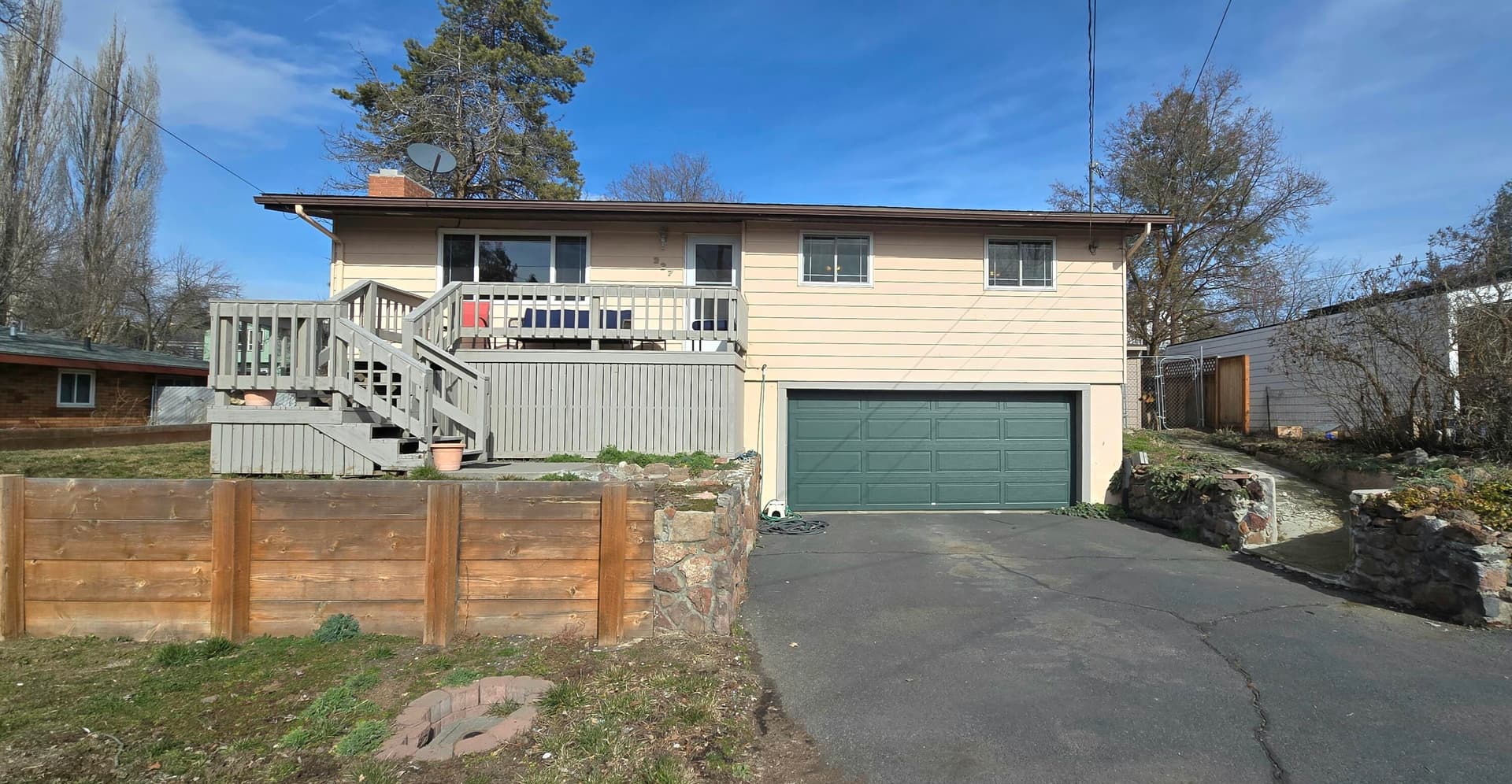 number 1 20260213_131945. Photo 1 of 37, 227 Soquel Street, Klamath Falls, OR 97601