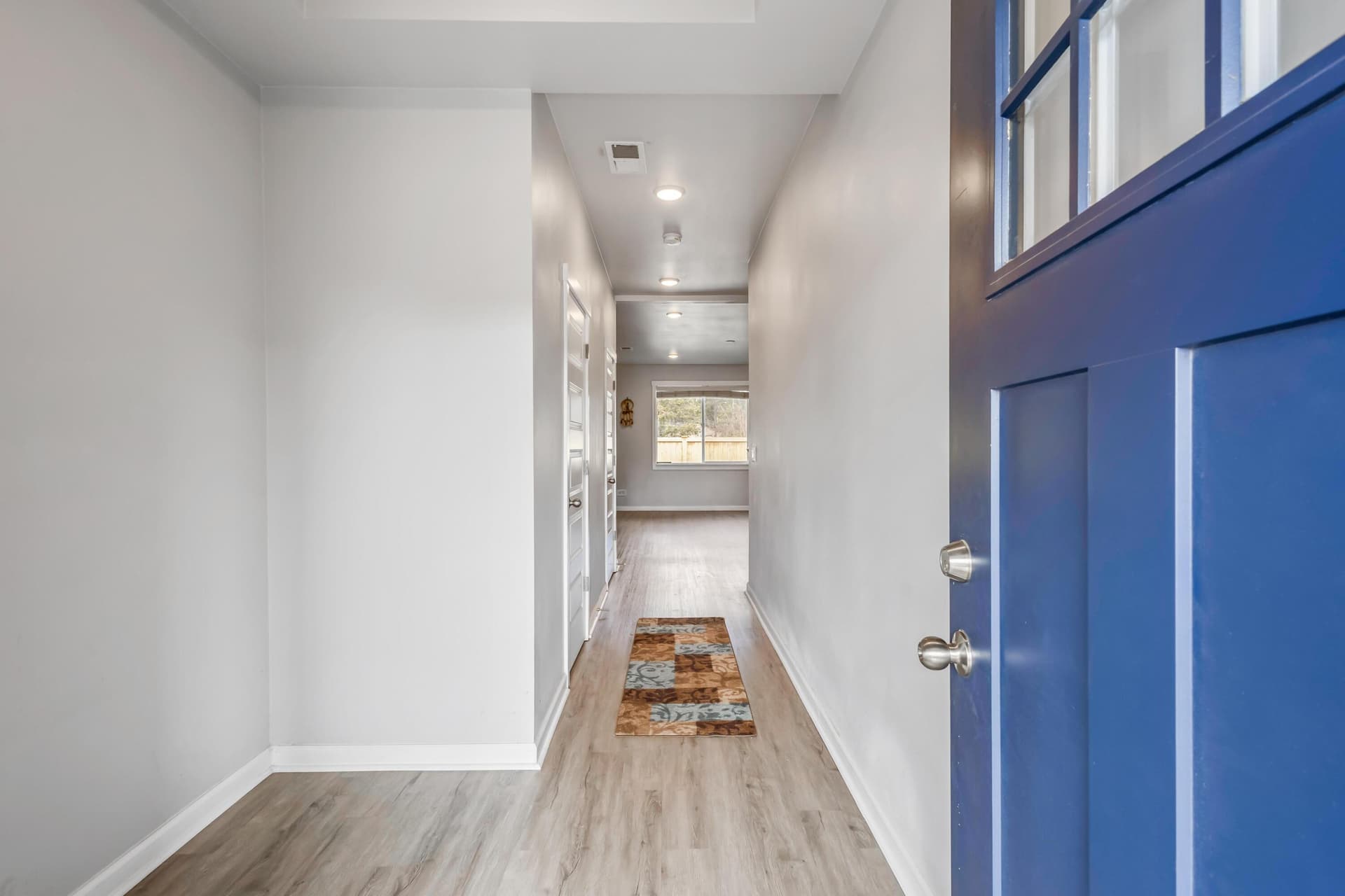 PC-Foyer. Photo 2 of 44, 16500 Pine Creek Drive, La Pine, OR 97739