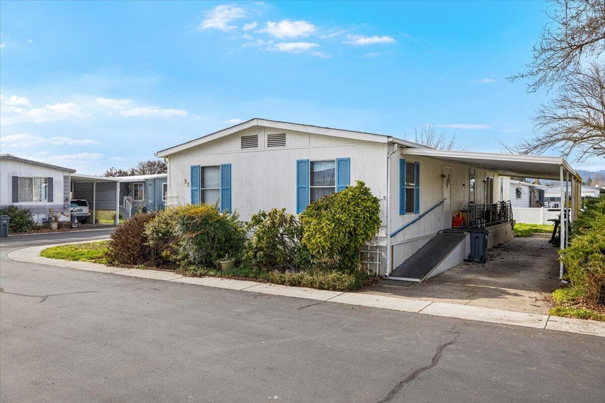 01-CI_2269. Photo 1 of 16, 301 Freeman Road Unit UNIT 92, Central Point, OR 97502