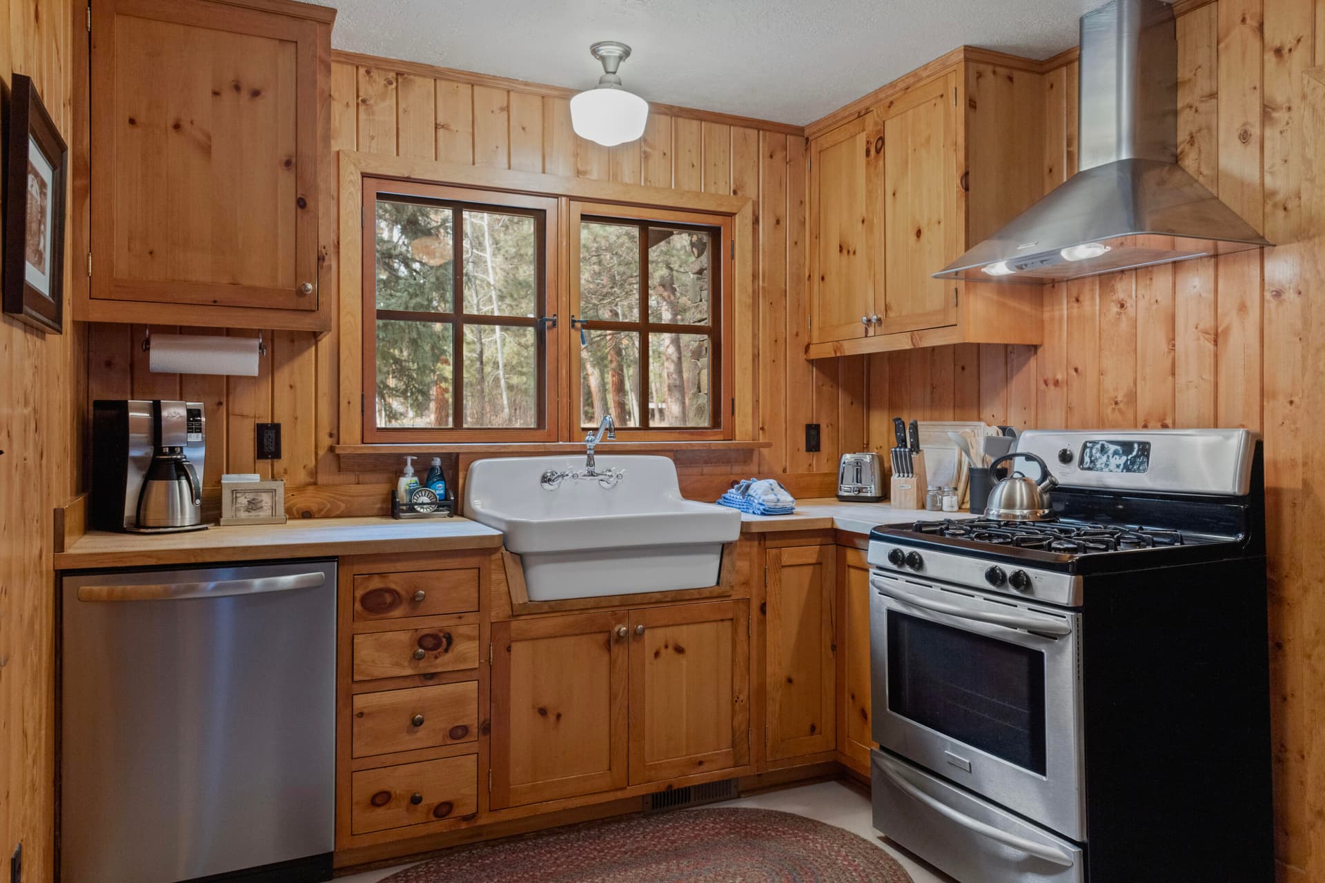 3 - 5-print-DSC_6293. Photo 3 of 17, 13375 SW Forest Service Road Unit Cabin 20 - U2, Camp Sherman, OR 97730