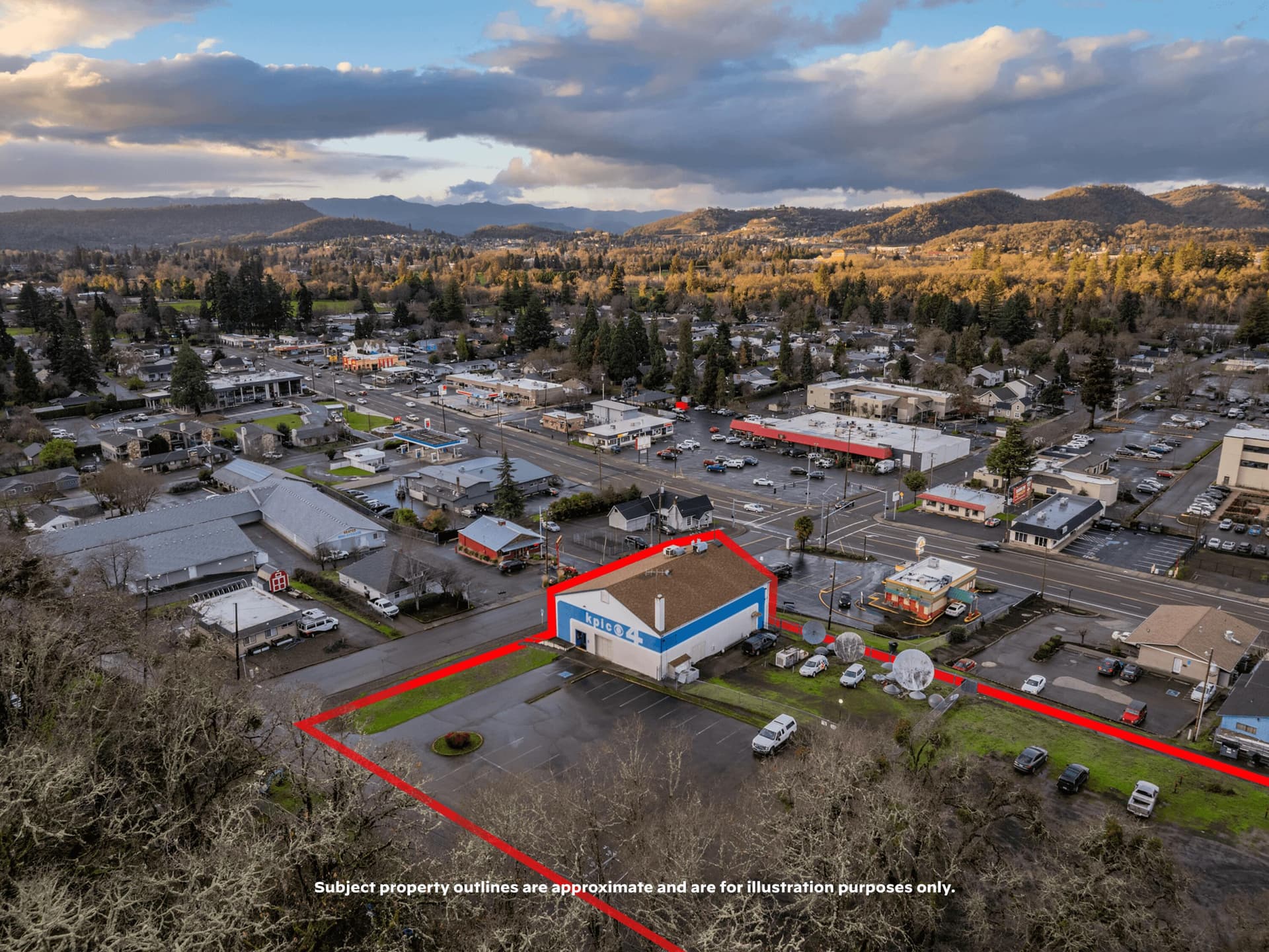 655-2. Photo 2 of 69, 655 W Umpqua Street, Roseburg, OR 97471