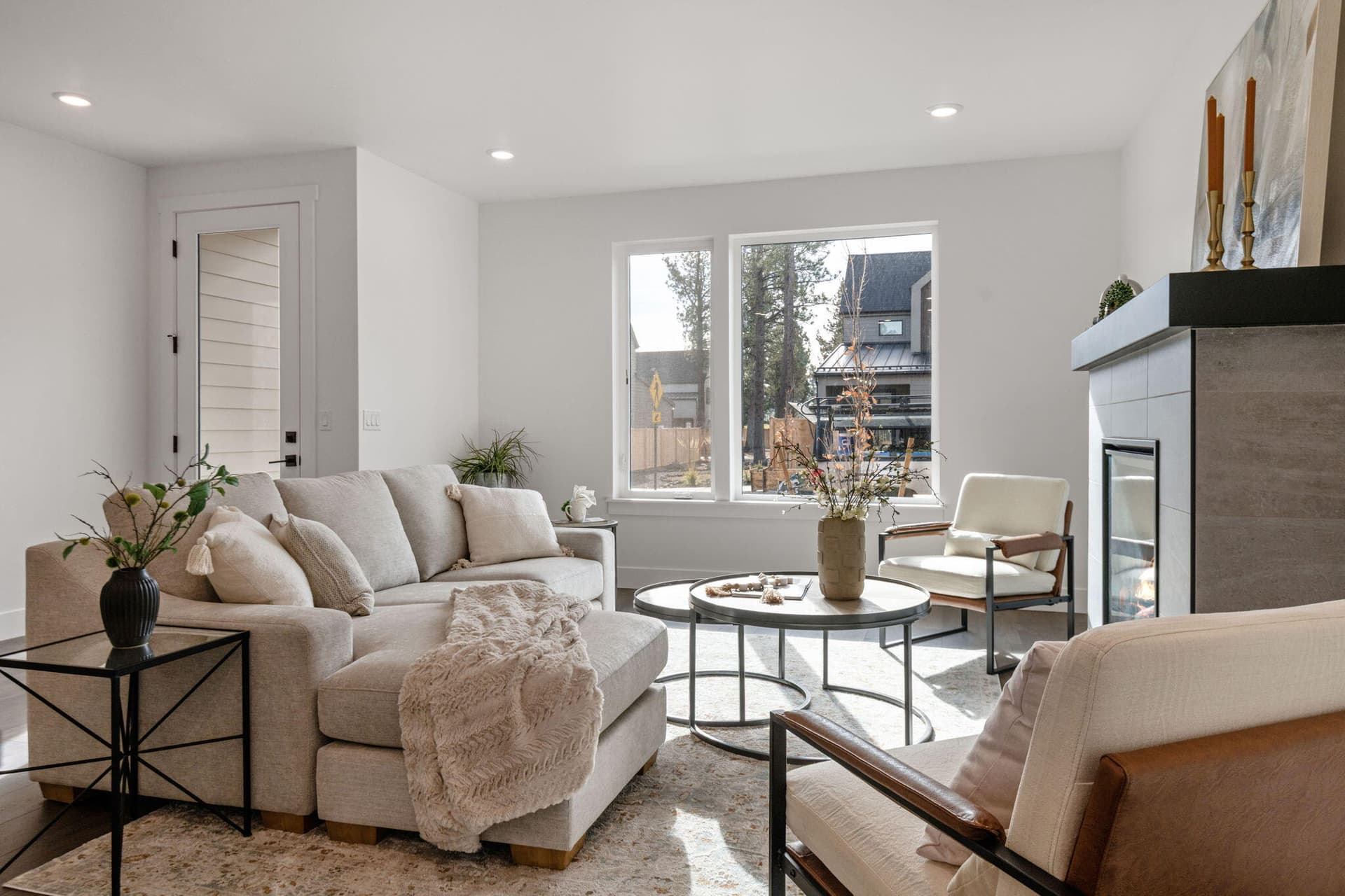 Photos of model home. Photo 2 of 40, 1080 W Linda Avenue Unit Lot 3, Sisters, OR 97759