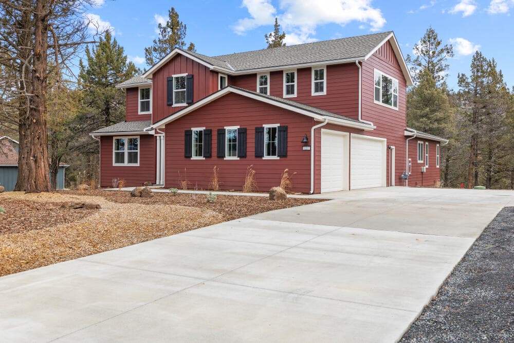 1217VineMapleDr-Exterior-2. Photo 3 of 66, 1217 Vine Maple Drive, Klamath Falls, OR 97601
