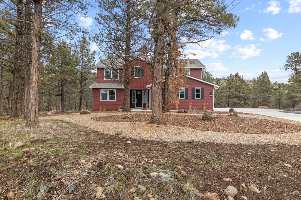 1217VineMapleDr-Exterior-4. Photo 5 of 66, 1217 Vine Maple Drive, Klamath Falls, OR 97601