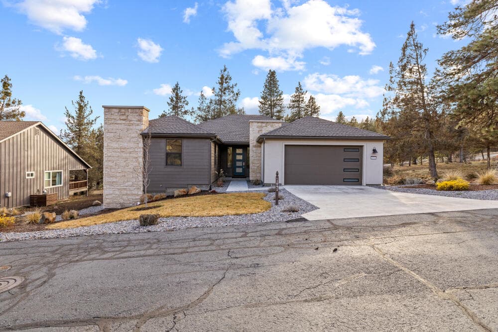1092TimberRidgeLp-Exterior-4. Photo 2 of 79, 1092 Timber Ridge, Klamath Falls, OR 97601
