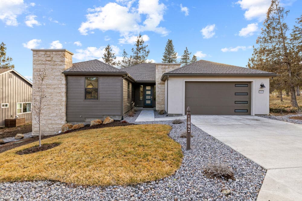 1092TimberRidgeLp-Exterior-5. Photo 3 of 79, 1092 Timber Ridge, Klamath Falls, OR 97601