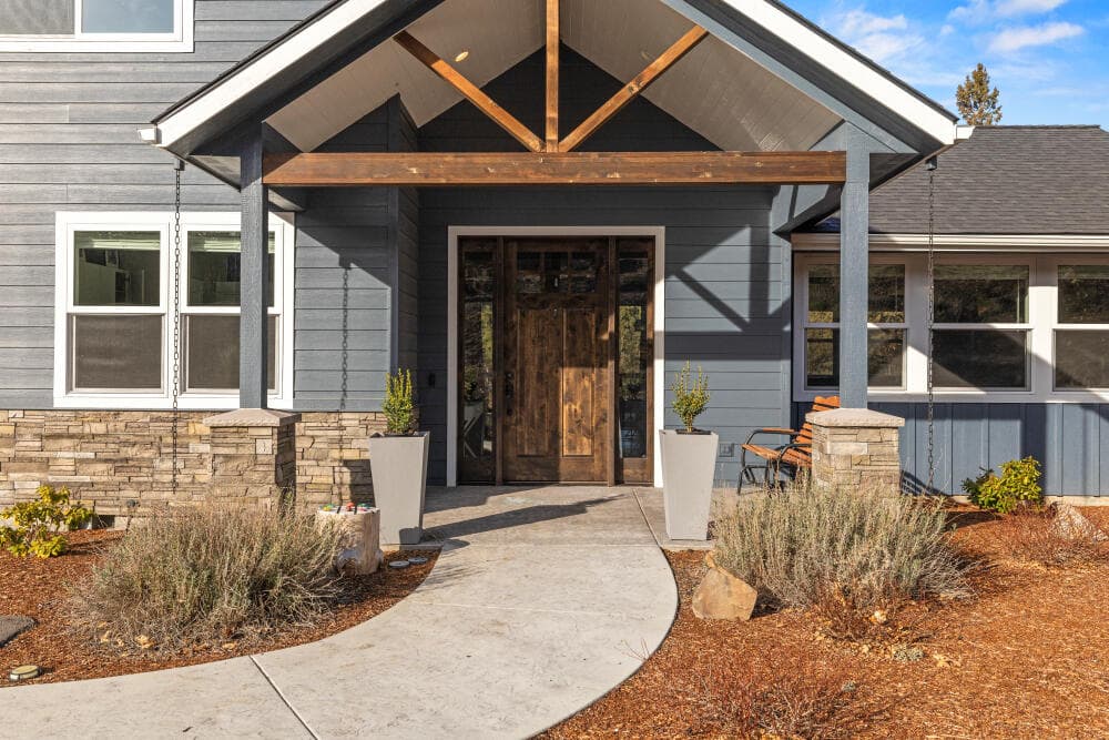 entry. Photo 5 of 78, 9536 Kestrel Road, Klamath Falls, OR 97601
