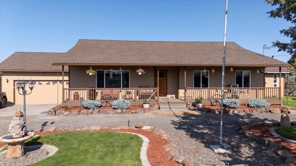 62-4111 NW Orchard Ct, Terrebonne-62. Photo 4 of 58, 4111 NW Orchard Court, Terrebonne, OR 97760