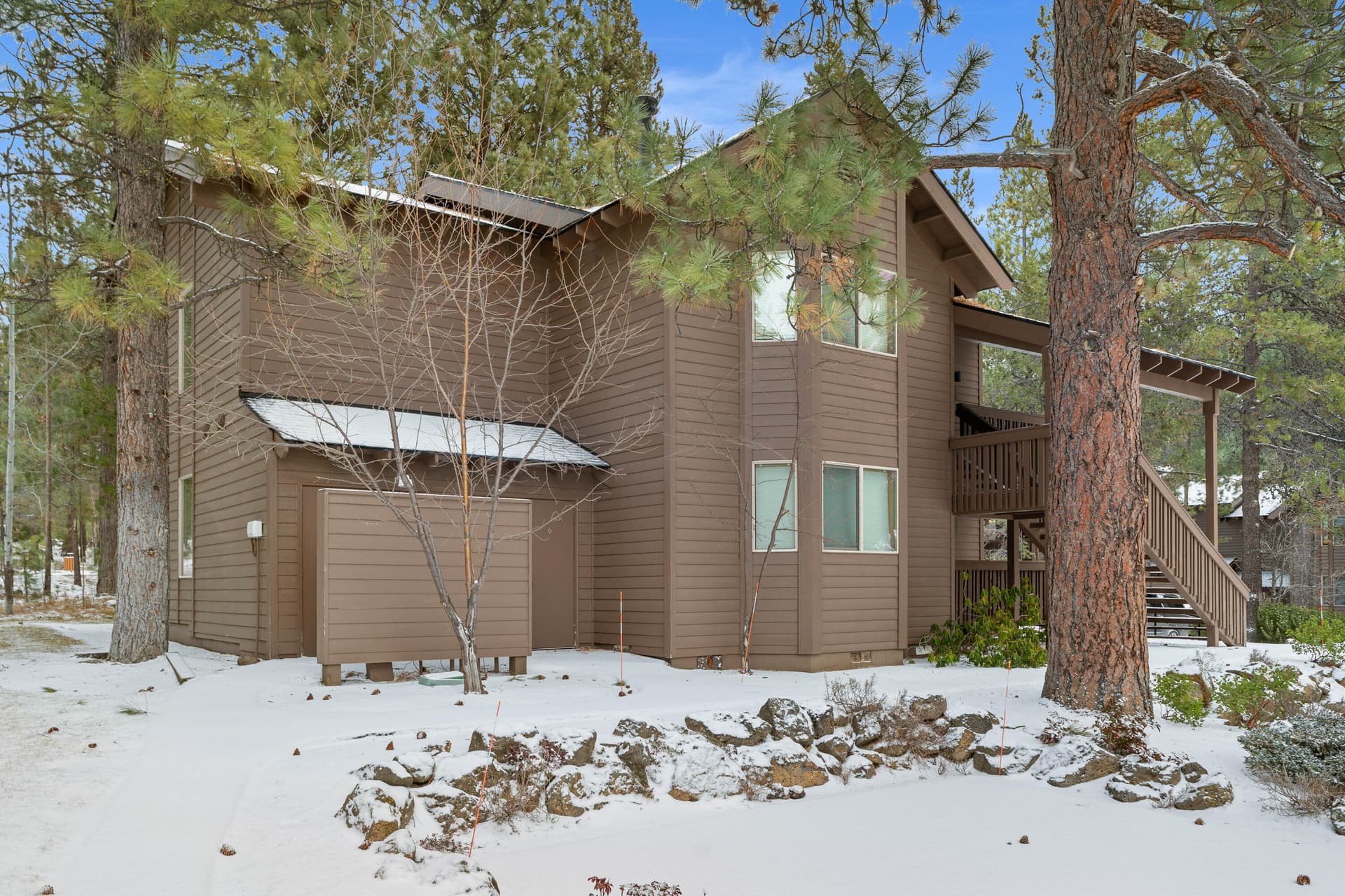 04-Exterior. Photo 5 of 26, 57327 Beaver Ridge Loop Unit 6, Sunriver, OR 97707