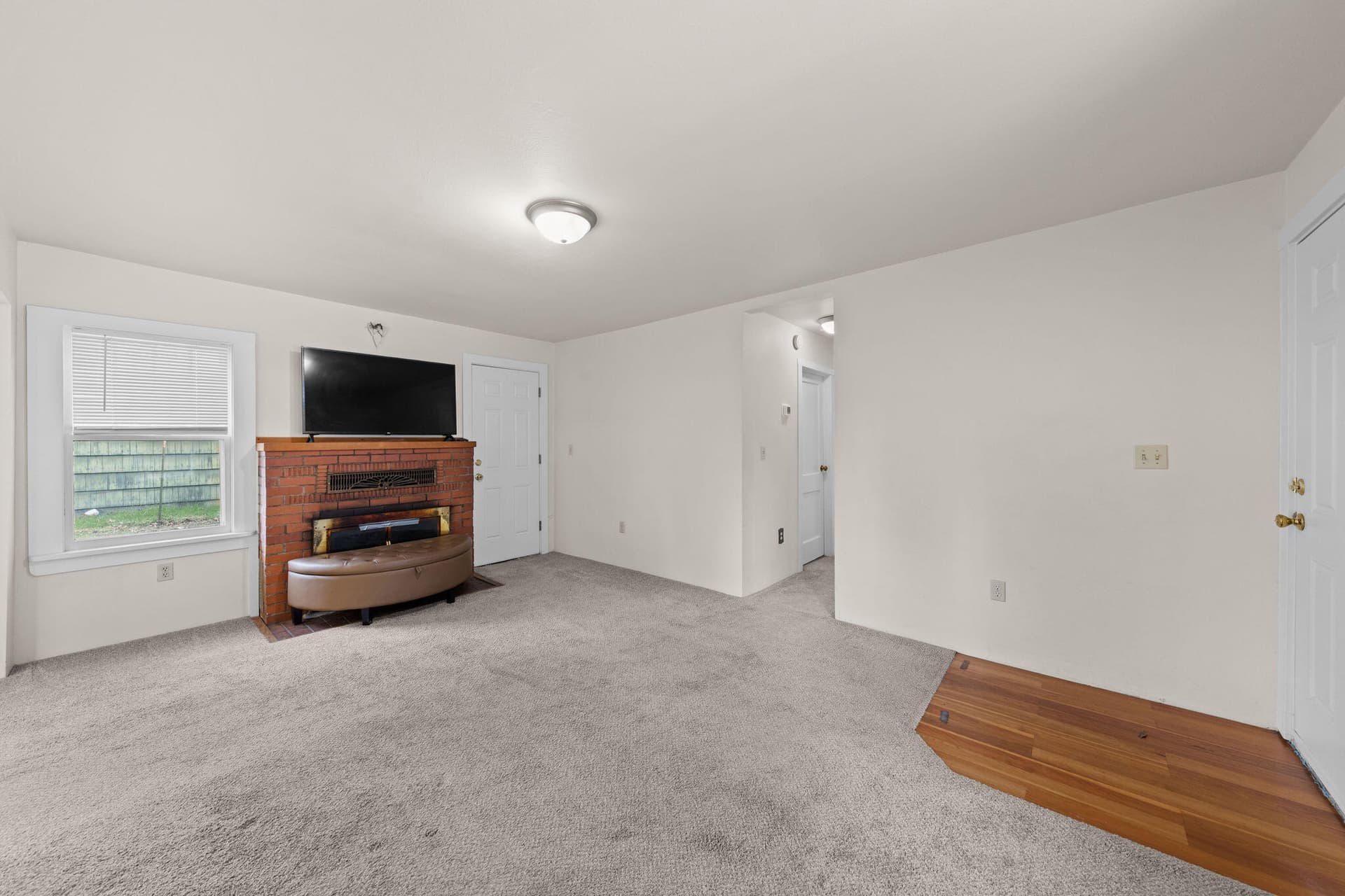 079A4458. Photo 5 of 50, 2165 Crestbrook Road, Medford, OR 97504