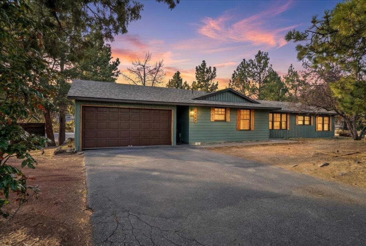 01-twilight_17480042_1771876839280. Photo 1 of 48, 20809 SE Westview Drive, Bend, OR 97702