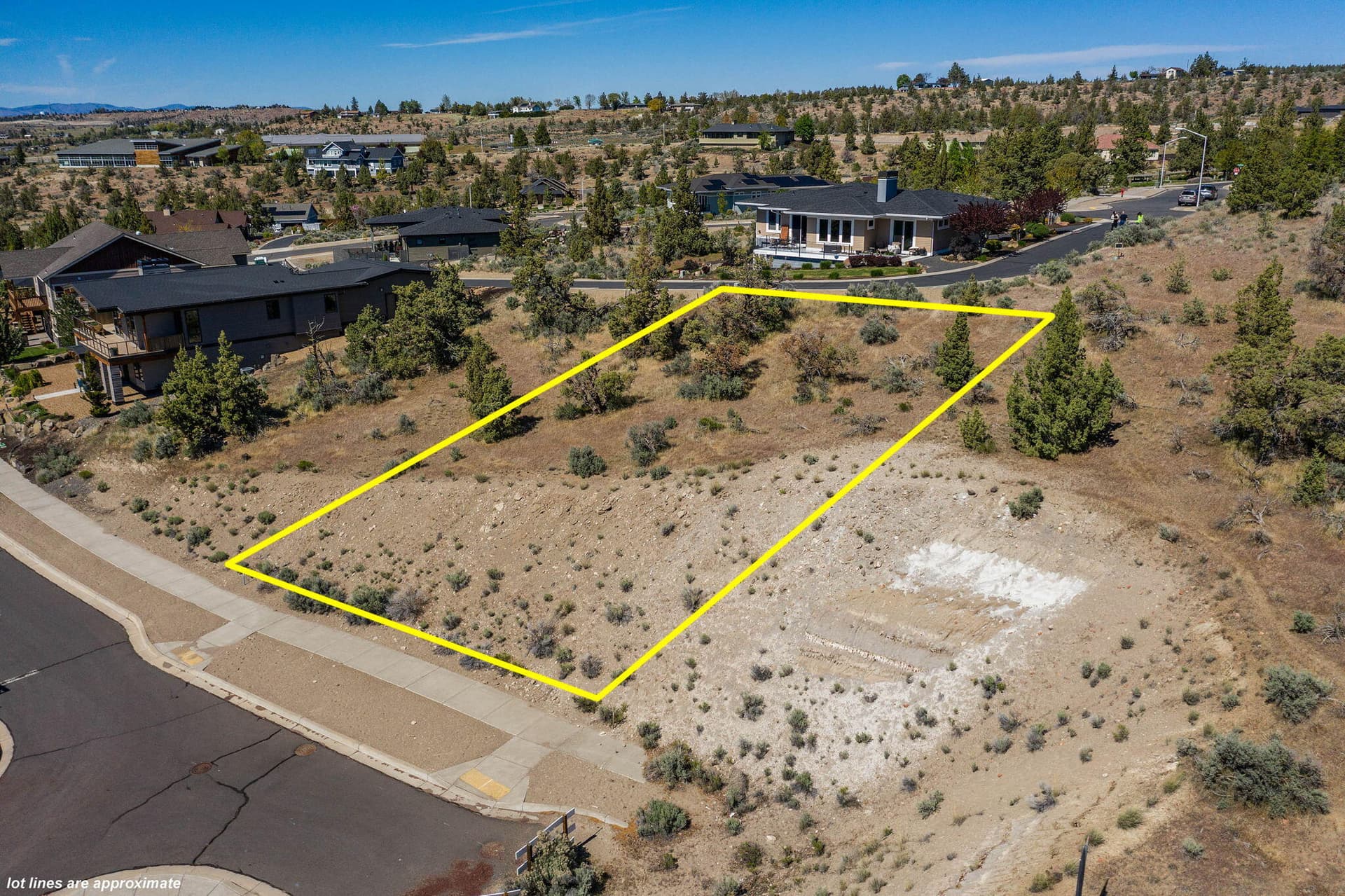2025_05_05_lot14_se_manzanita_drive_madr. Photo 2 of 17, SE Manzanita Drive Unit Lot 114, Madras, OR 97741