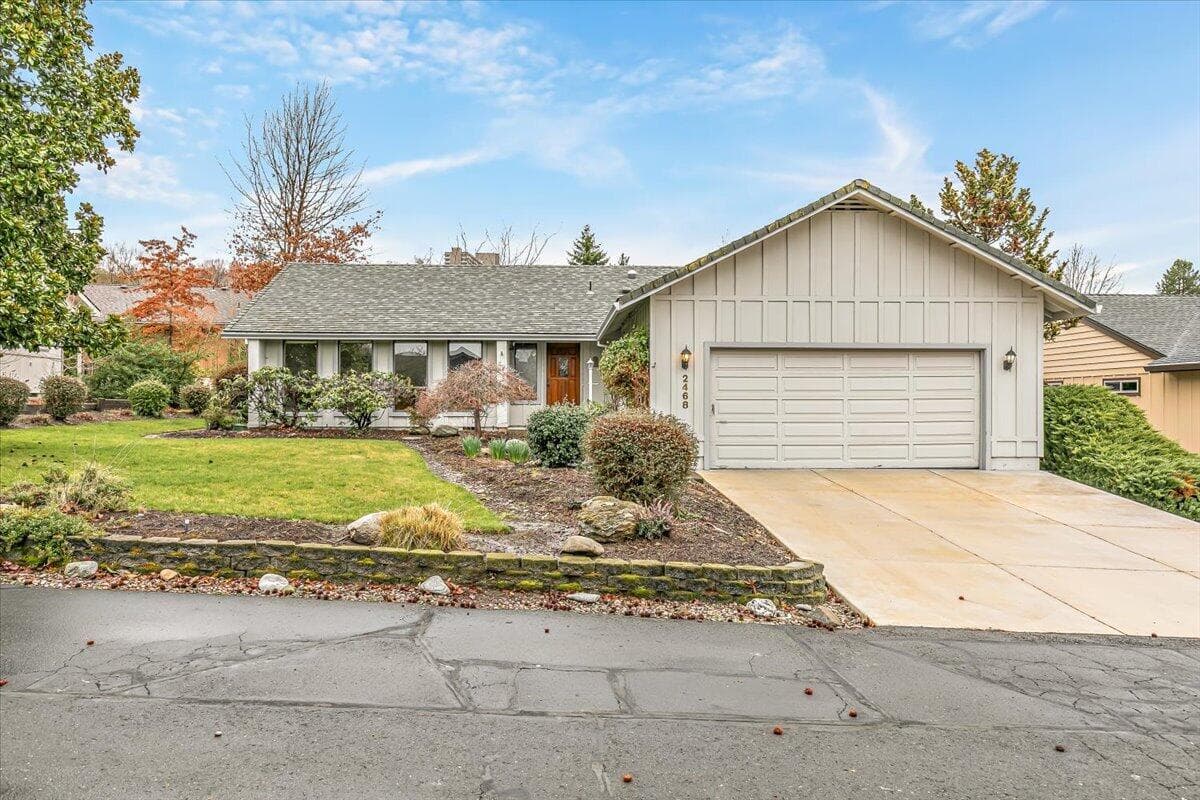 01-1. Photo 1 of 43, 2468 Republic Way, Medford, OR 97504