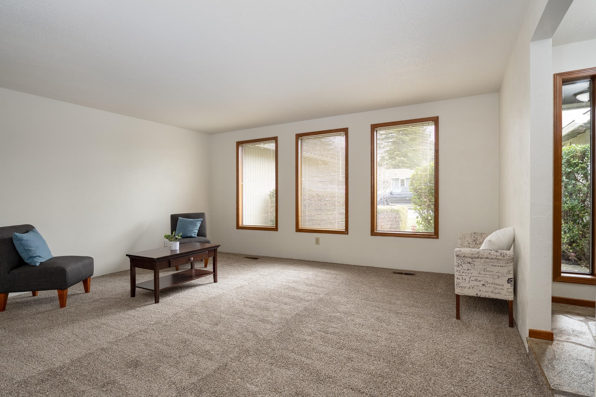 Photo2. Photo 2 of 19, 540 Golf View Drive, Medford, OR 97504